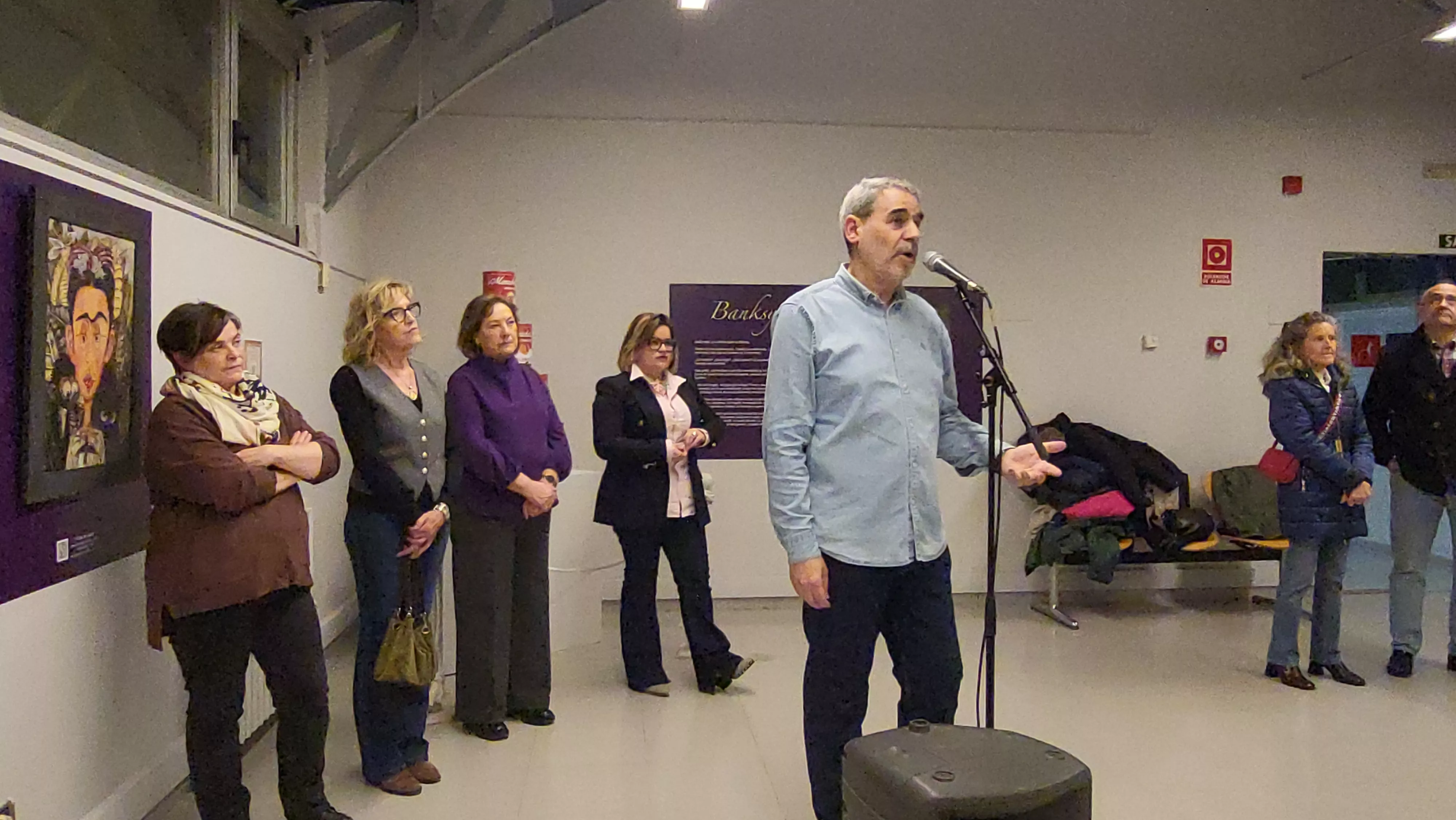 Inauguración de la exposición de Agustín Lorés '¡Menudas Artistas!' en Huesca. Foto Mercedes Manterola