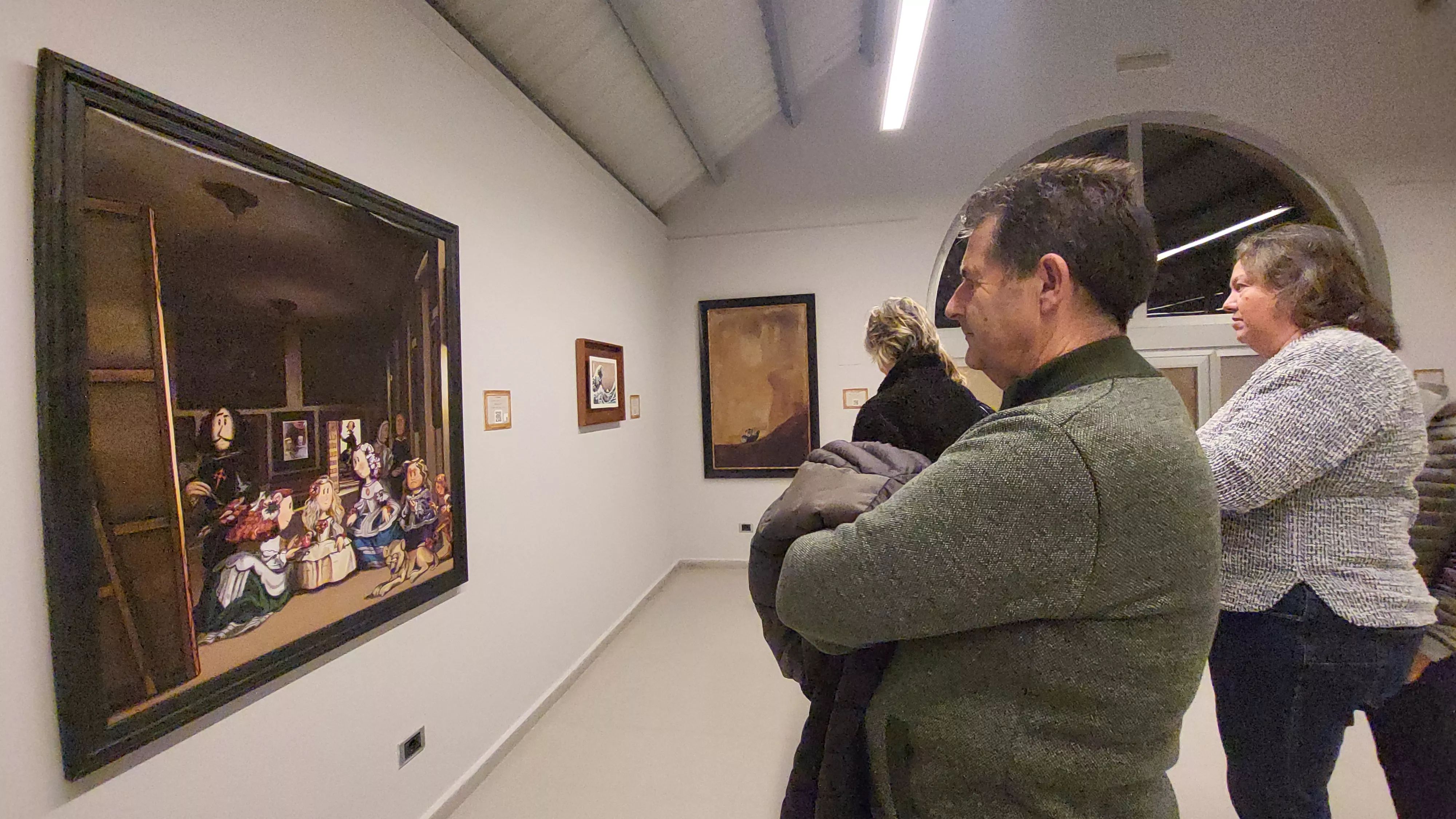 Inauguración de la exposición de Agustín Lorés '¡Menudas Artistas!' en Huesca. Foto Mercedes Manterola