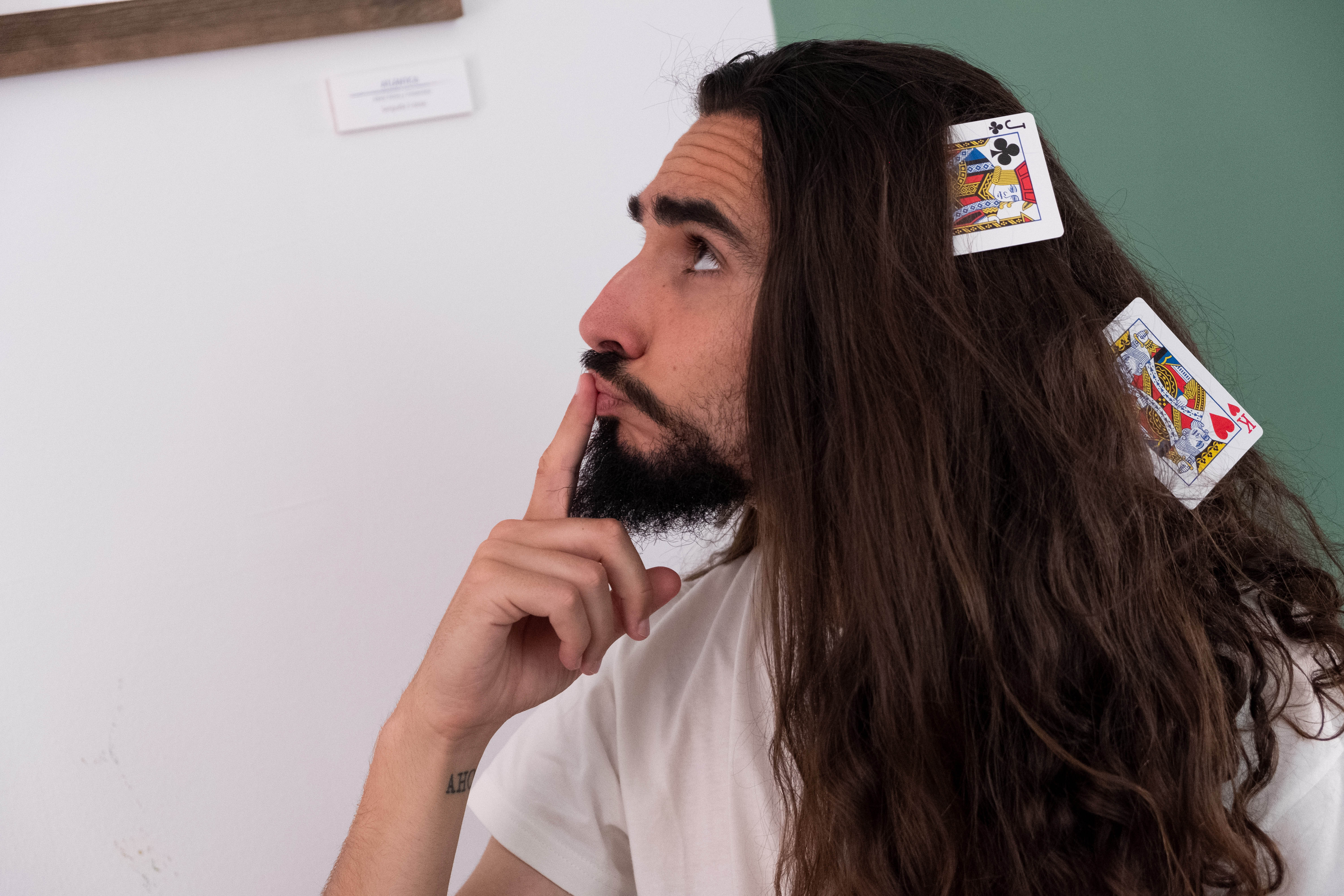 El cartomago Mariano Lavida.