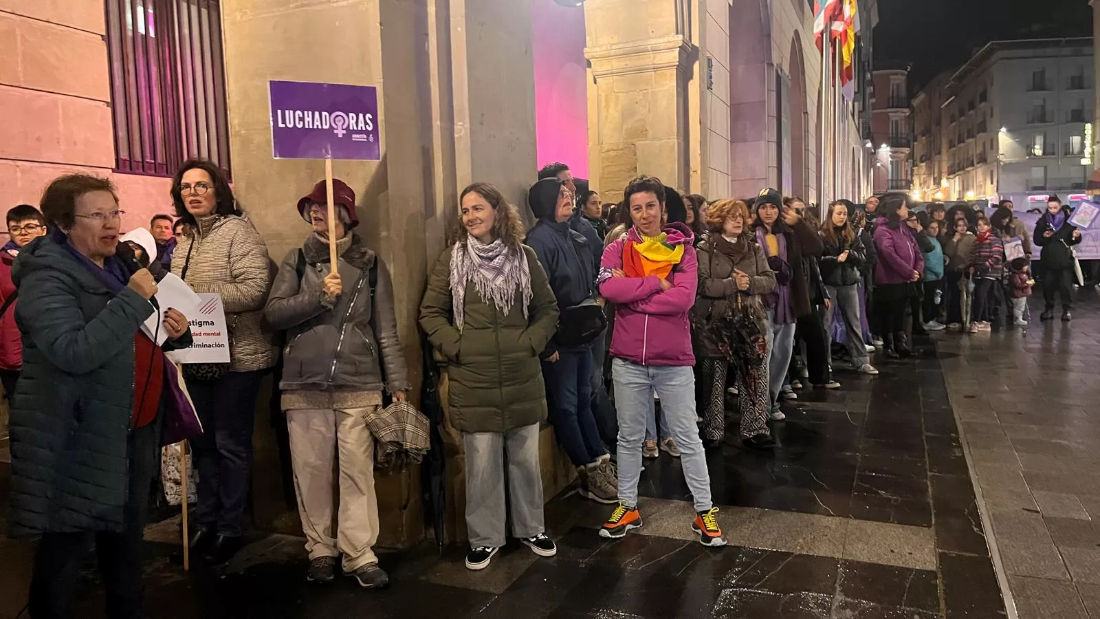 Manifestación que ha recorrido las calles de Huesca en el 8M. Foto Mercedes Manterola