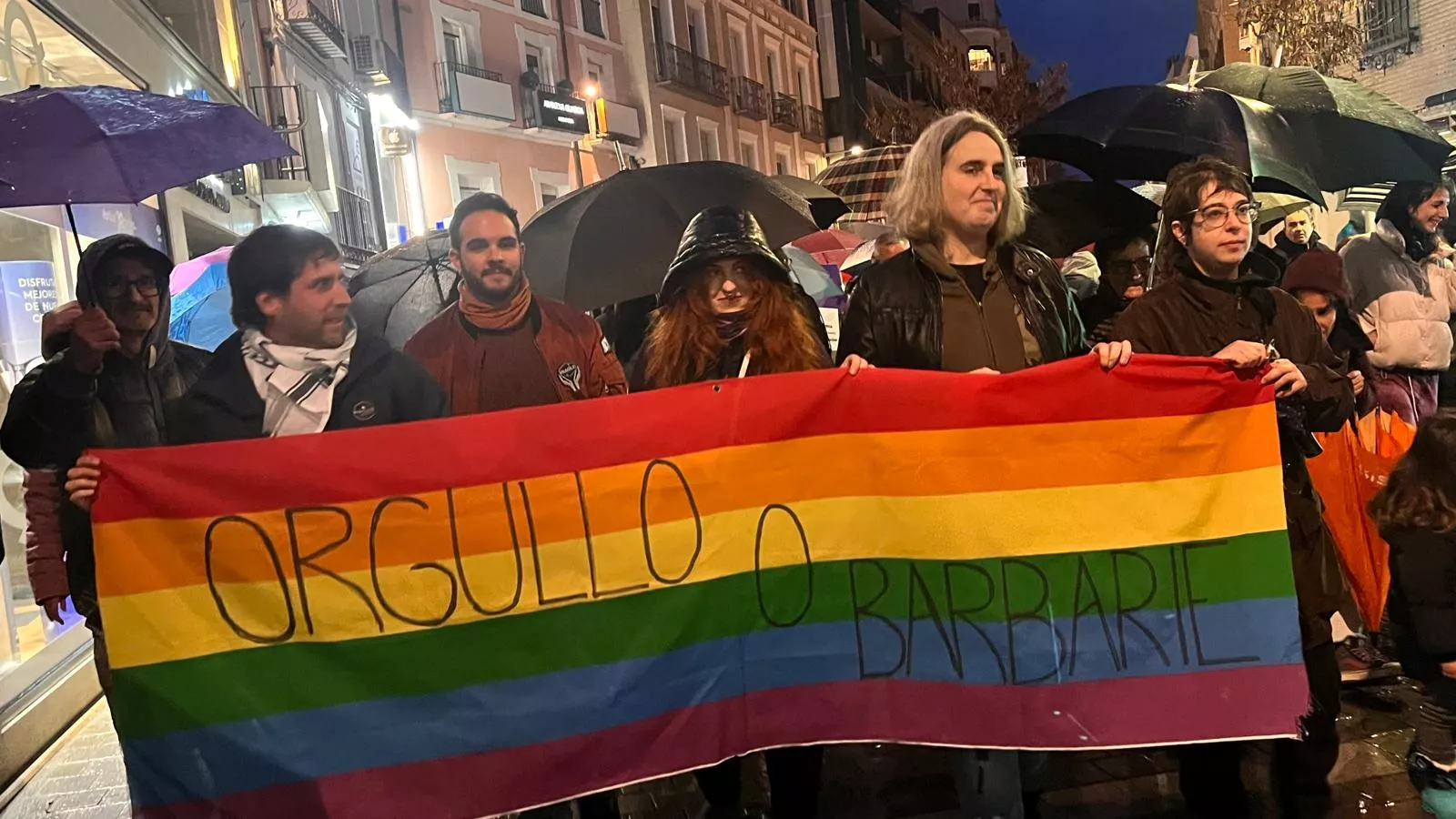 Manifestación que ha recorrido las calles de Huesca en el 8M. Foto Mercedes Manterola