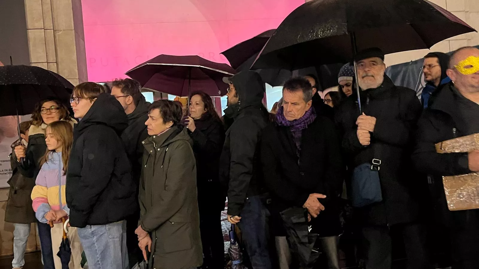 Manifestación que ha recorrido las calles de Huesca en el 8M. Foto Mercedes Manterola