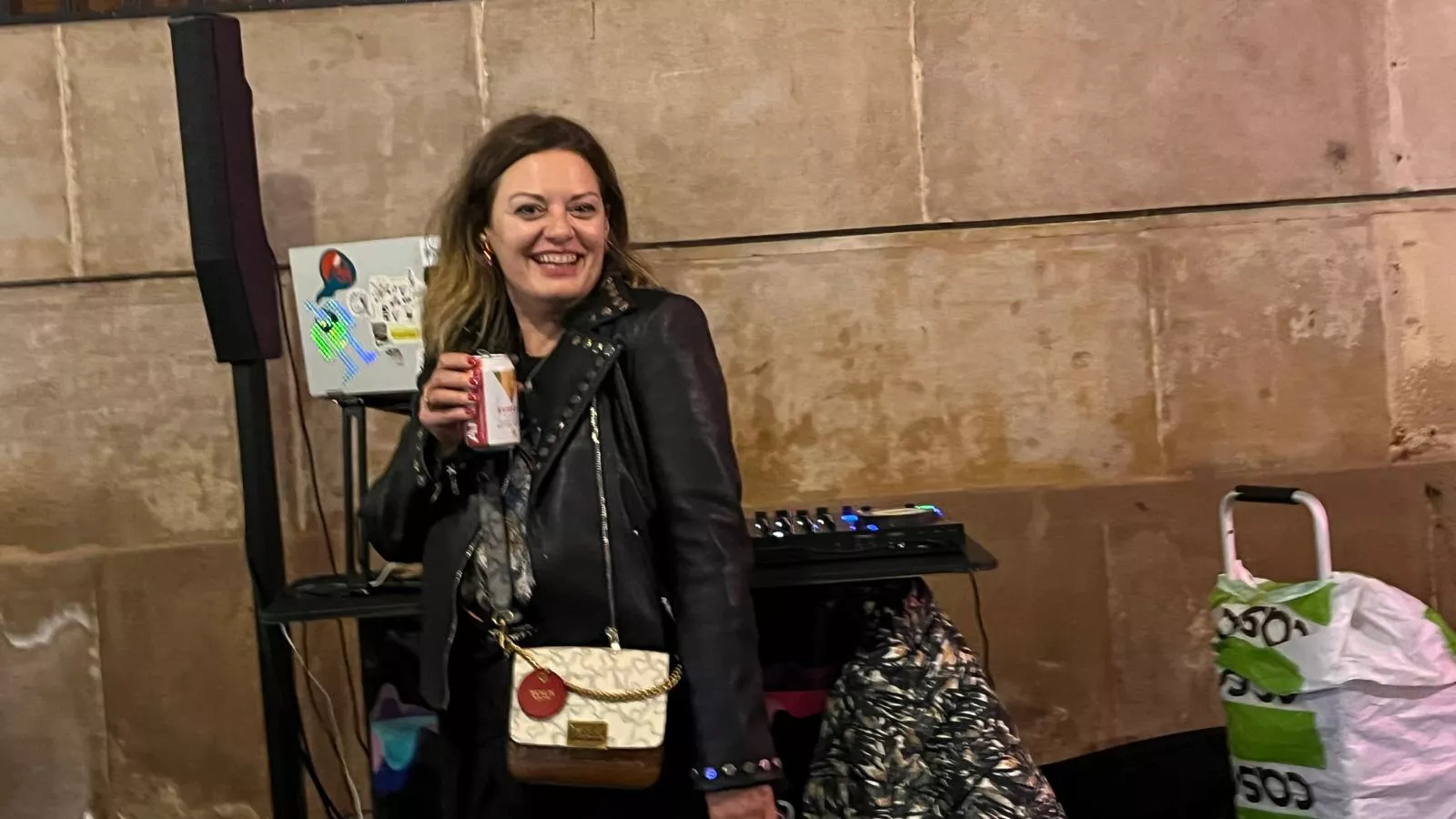 Manifestación que ha recorrido las calles de Huesca en el 8M. Foto Mercedes Manterola