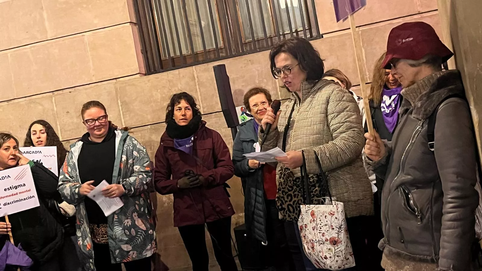 Manifestación que ha recorrido las calles de Huesca en el 8M. Foto Mercedes Manterola