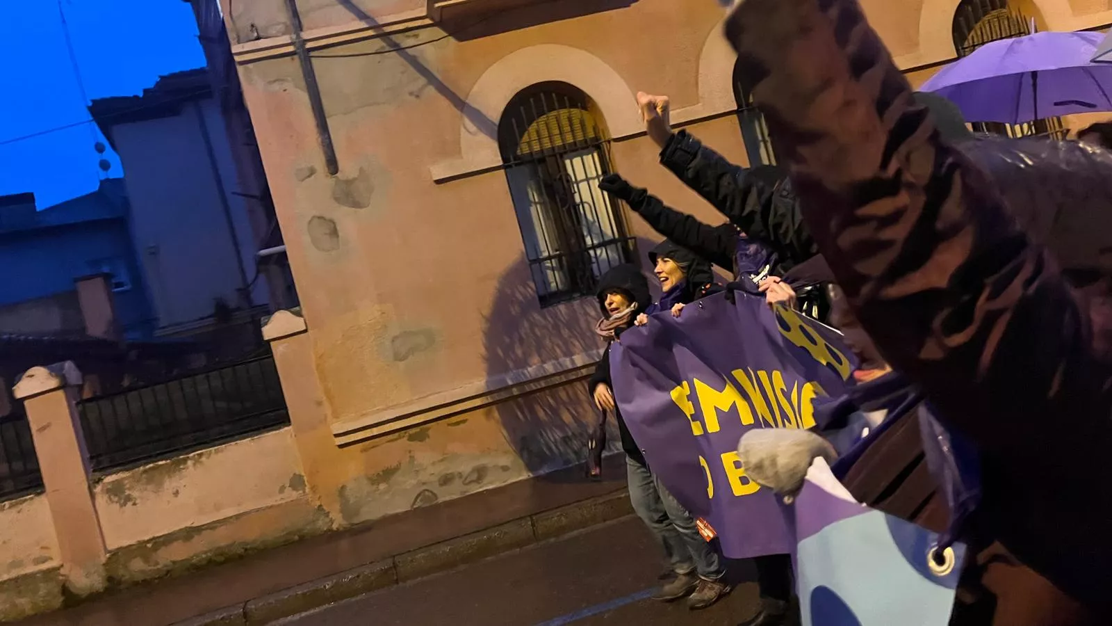 Manifestación que ha recorrido las calles de Huesca en el 8M. Foto Mercedes Manterola
