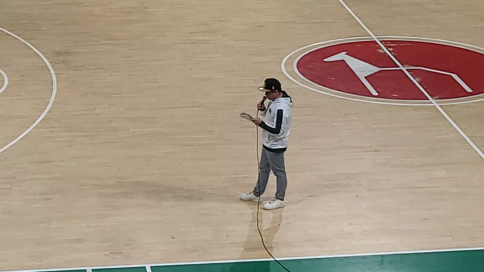 Homenaje del Peñas a Jesús Pena por sus 10 años de animación