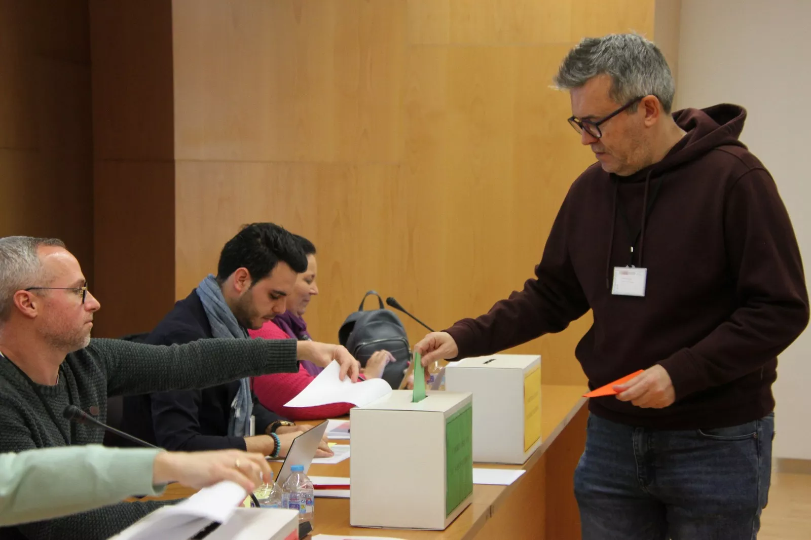 Elección de  José Vegas Grau, como nuevo secretario de la UC de CCOO de Huesca Occidental. Foto Carlos Neofato