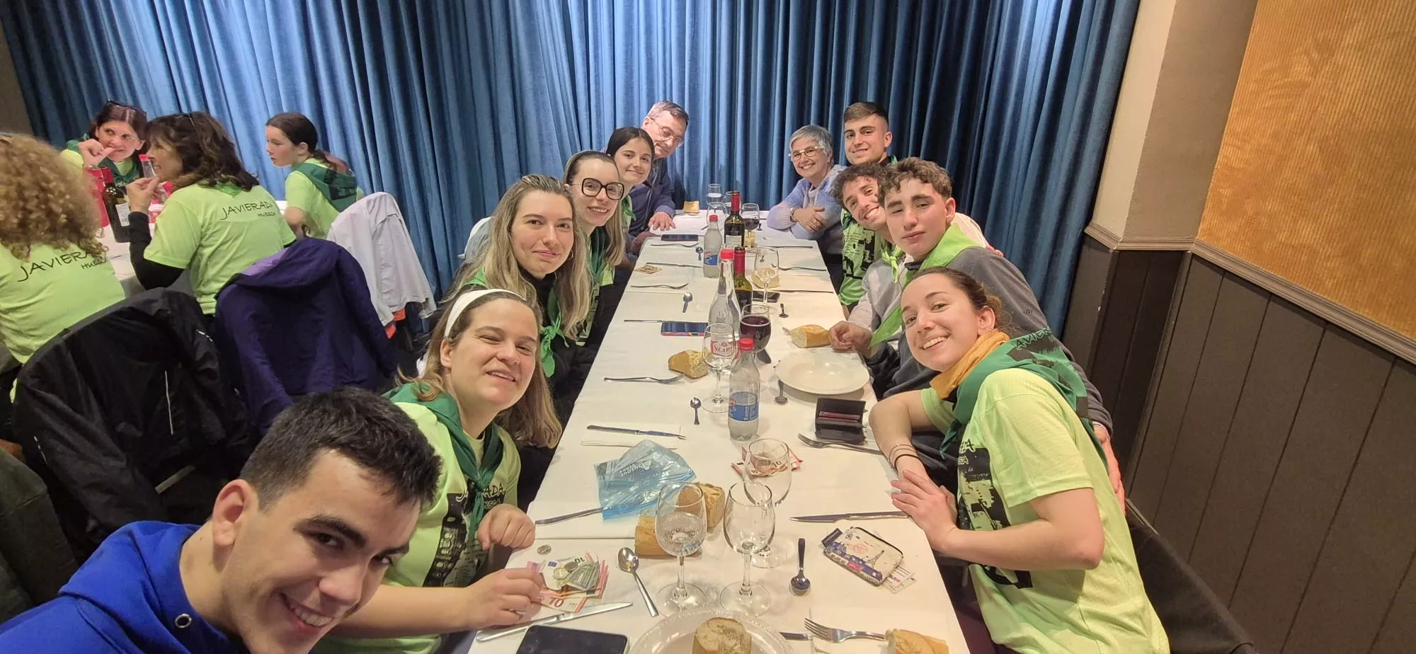  Javieres en el destino de la peregrinación al Castillo de Javier. Foto Juanlu Herrero