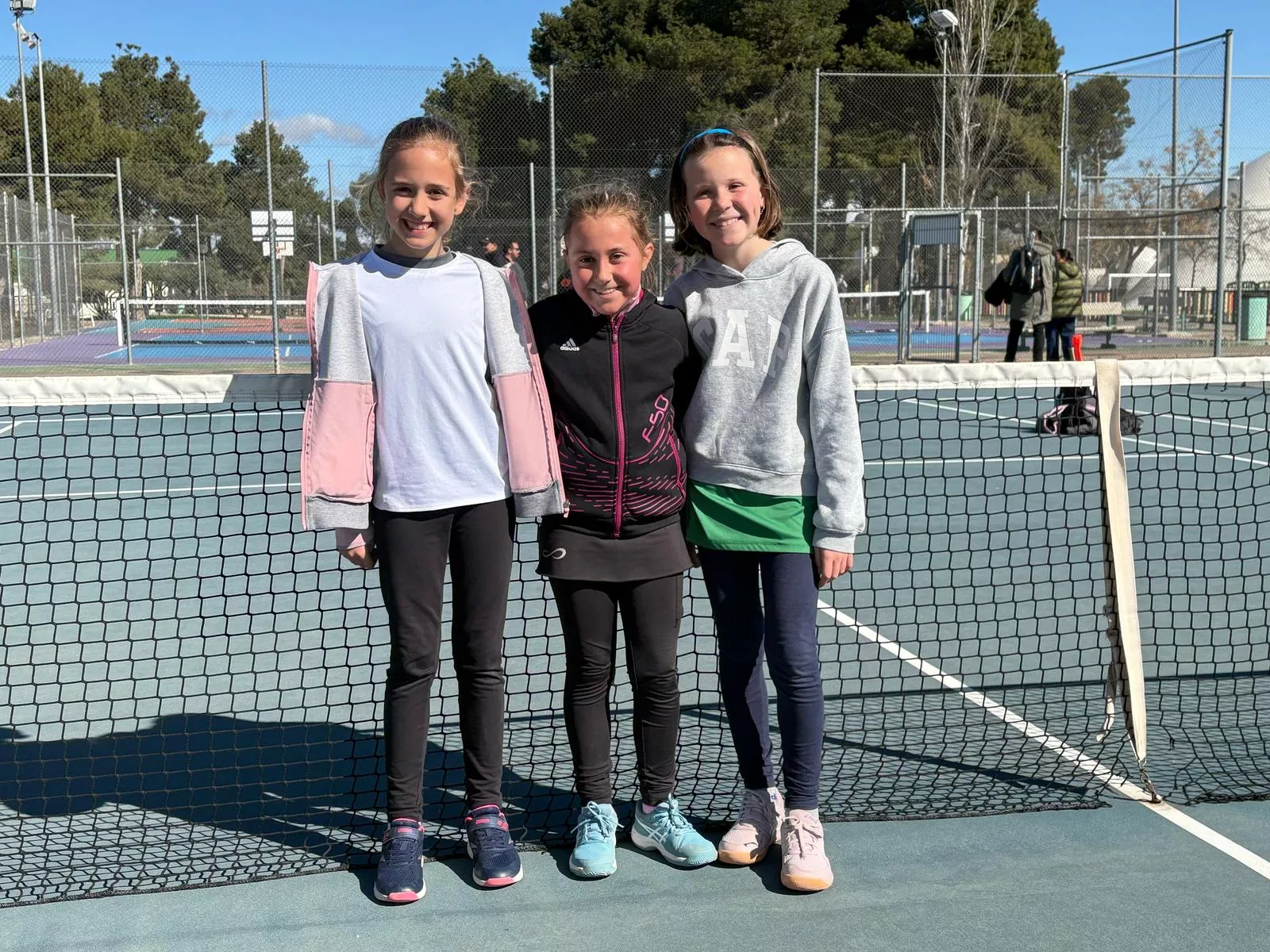 El equipo femenino benjamín cedía por 0-3 contra el Olivar en sus pistas
