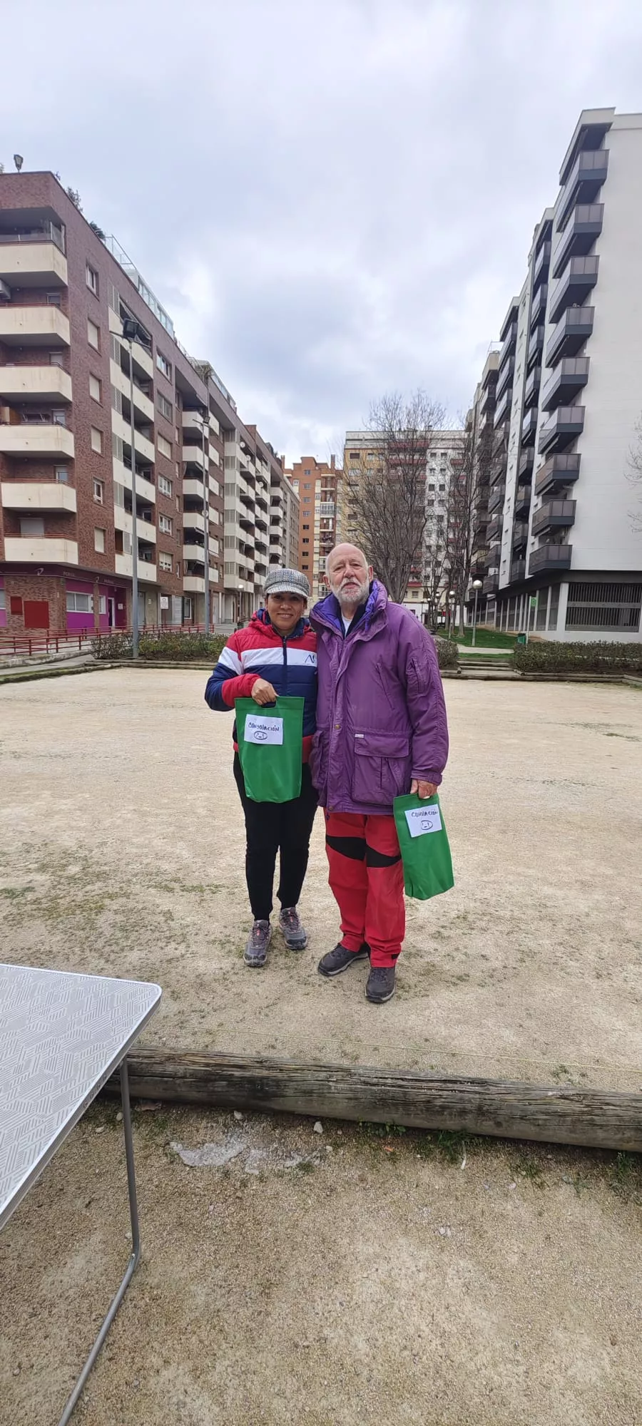 Premio de consolación, Juan Sarsa y Joana Montoya