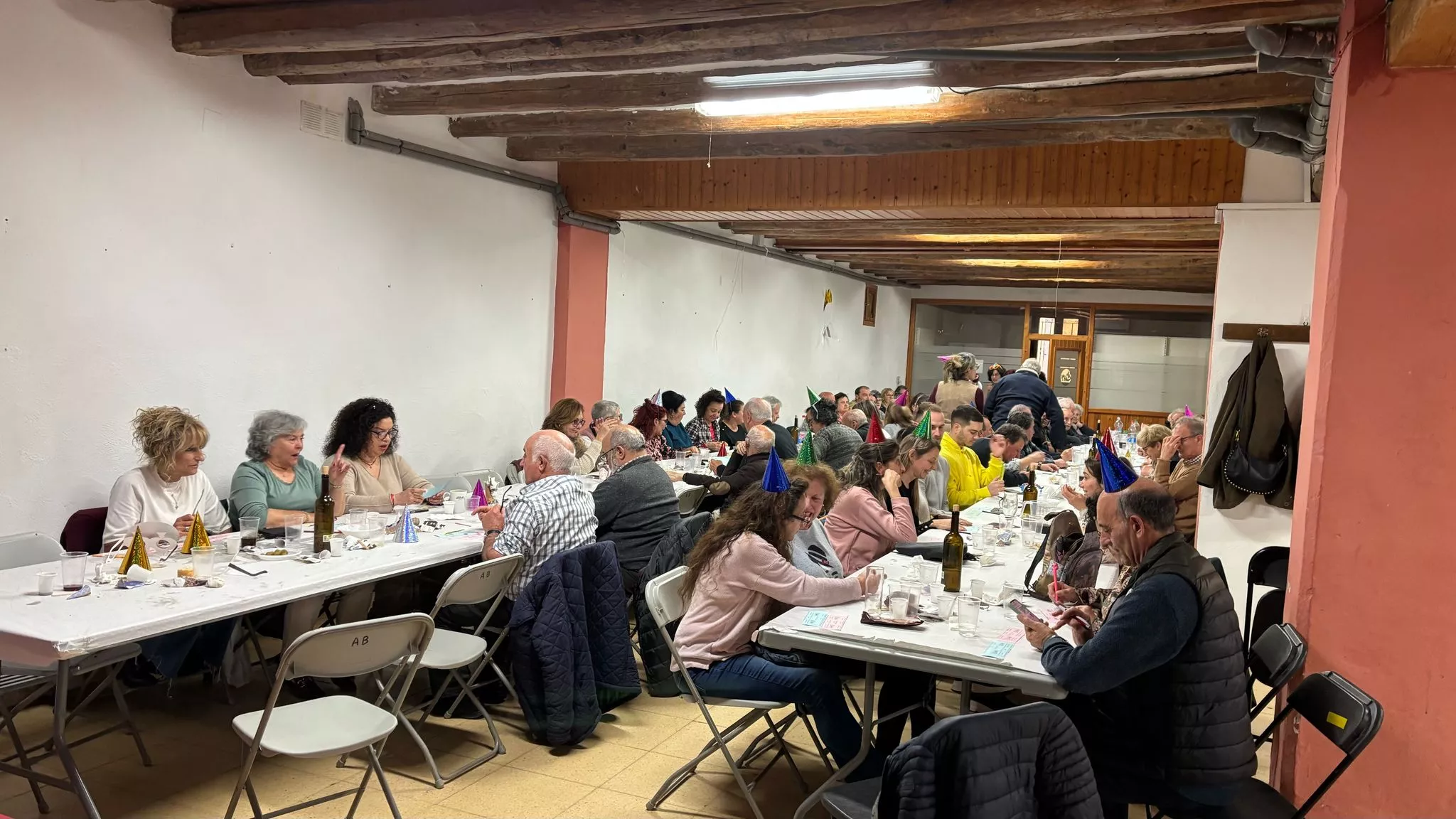 Comida benéfica en Biscarrués para arreglar las campanas de la iglesia del pueblo