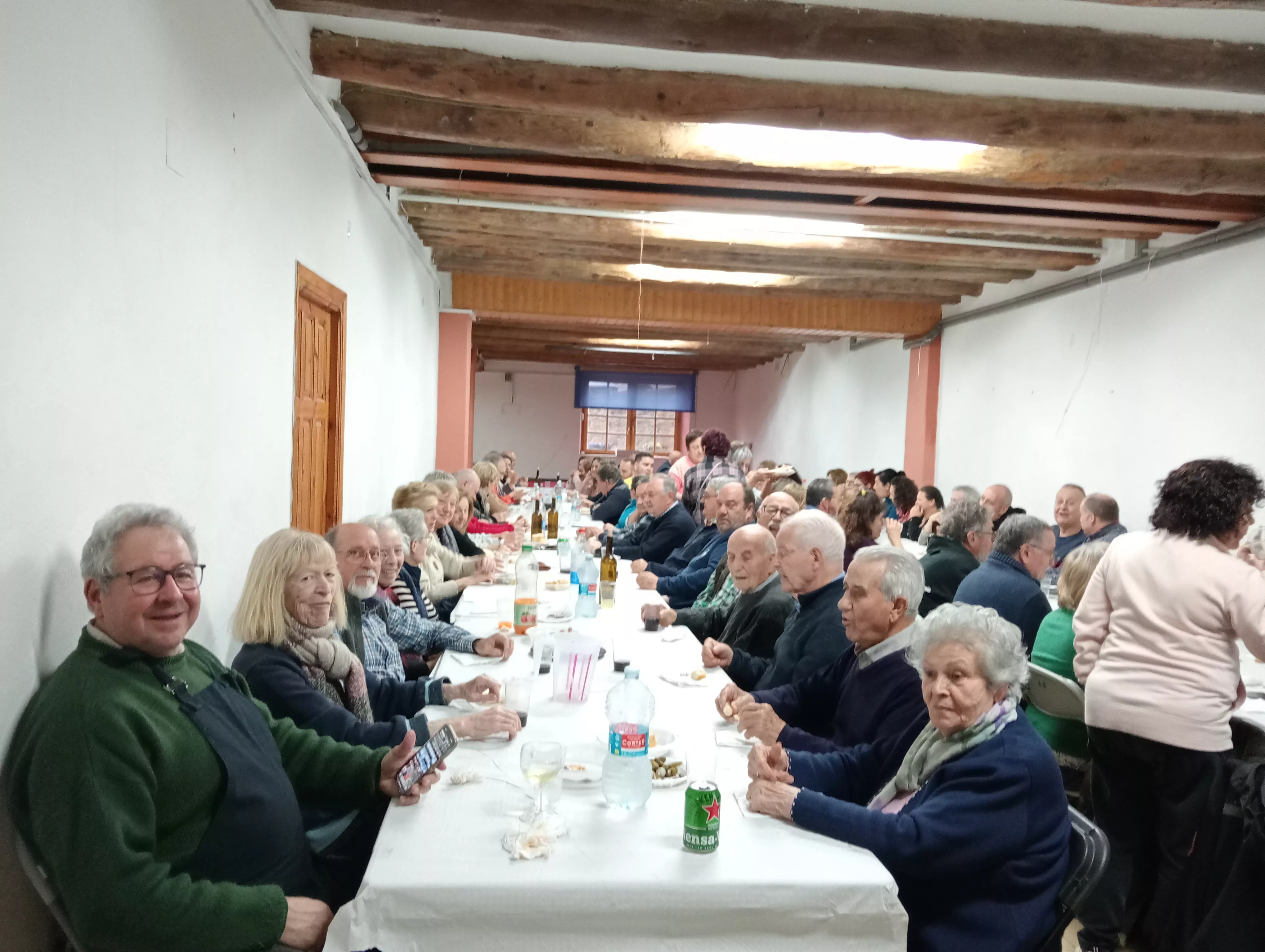 Comida benéfica en Biscarrués para arreglar las campanas de la iglesia del pueblo