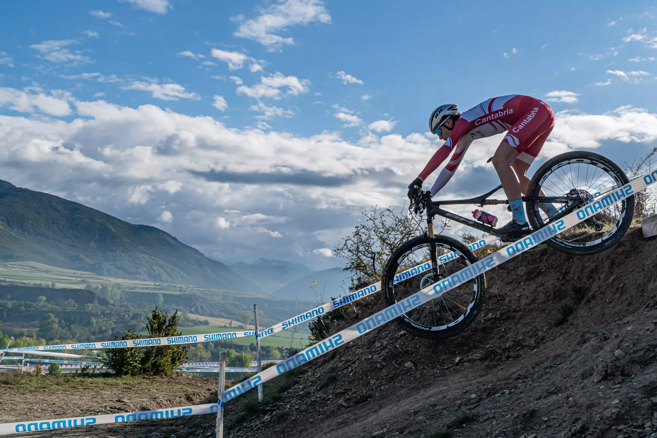 Sabiñánigo acoge la Shimano Super Cup Massi por tercer año.