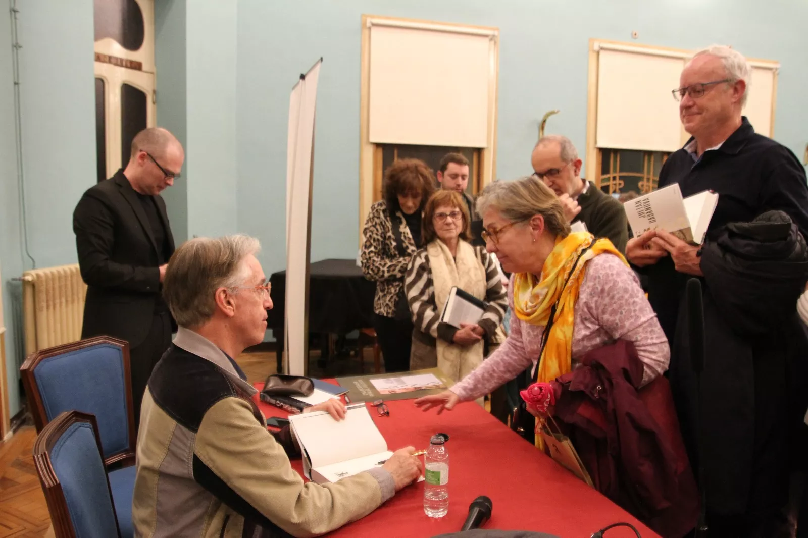 Julián Casanova presenta su libro "Franco" en Huesca. Foto Carlos Neofato