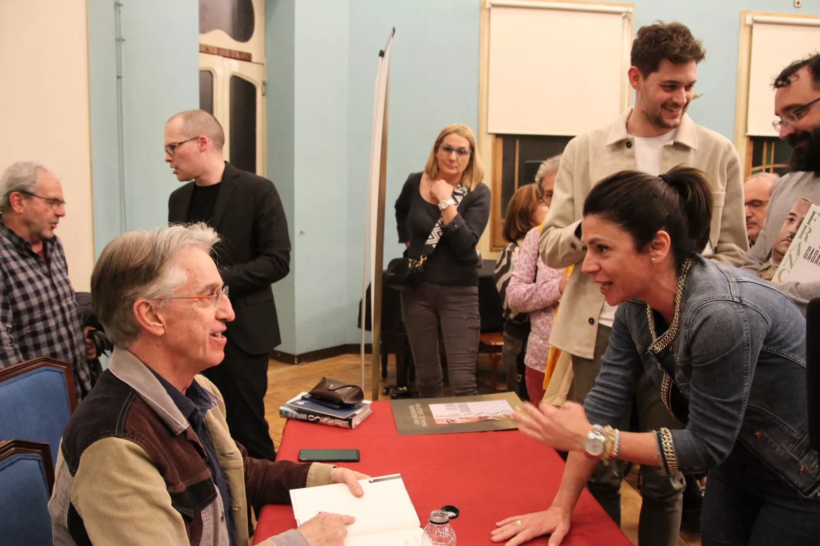 Julián Casanova presenta su libro "Franco" en Huesca. Foto Carlos Neofato