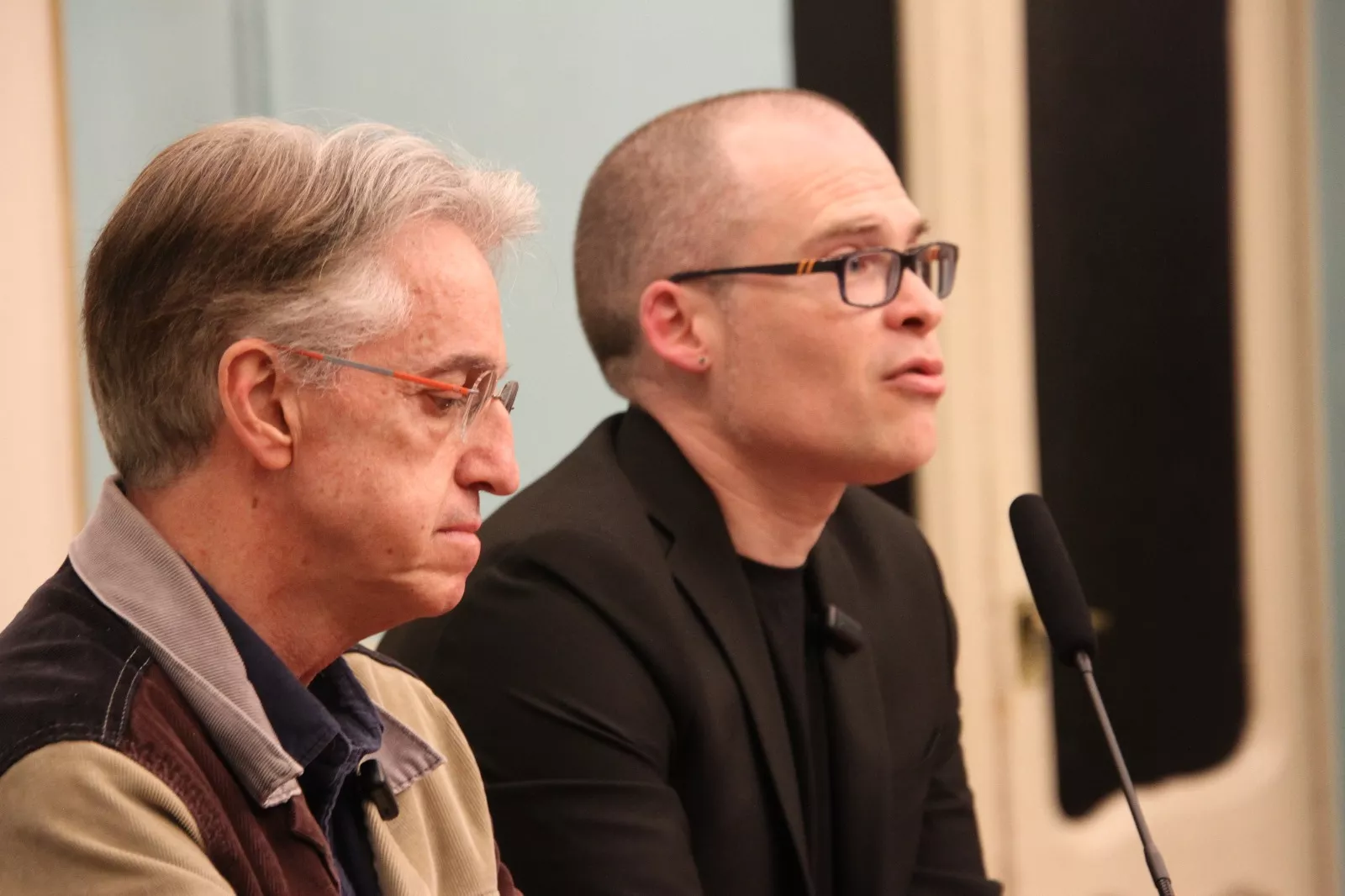 Julián Casanova y Nicolás Sesma, presentando el libro "Franco". Foto Carlos Neofato