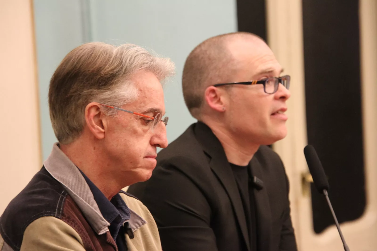 Julián Casanova presenta su libro "Franco" en Huesca. Foto Carlos Neofato