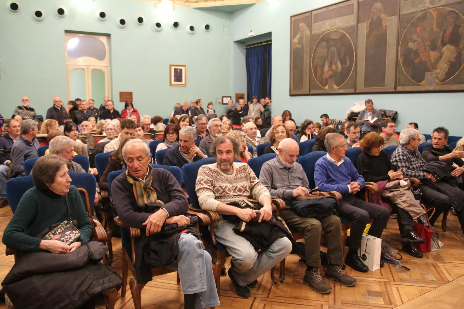 Julián Casanova presenta su libro "Franco" en Huesca. Foto Carlos Neofato