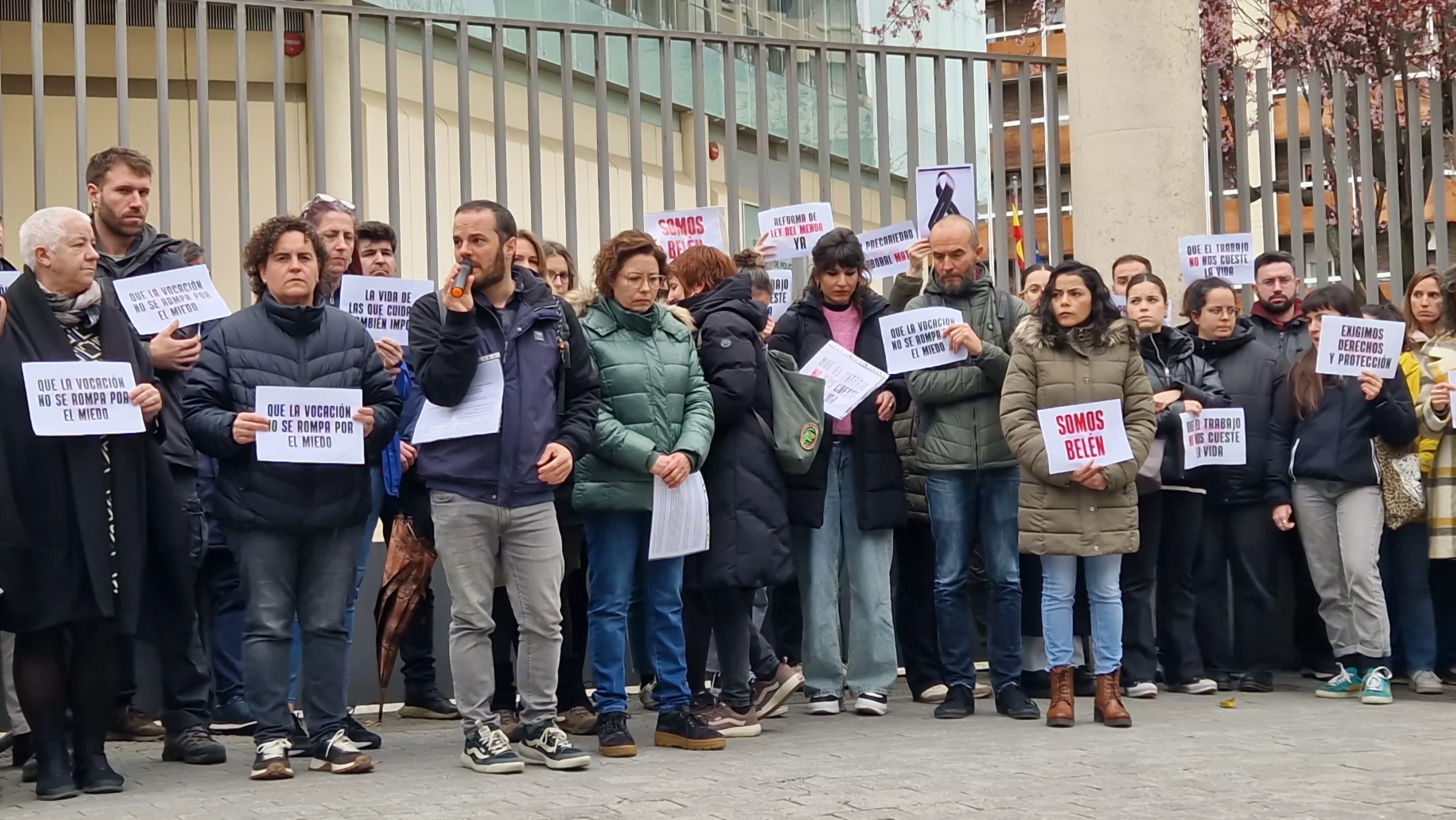  Concentración reivindicativa de los educadores sociales y en memoria de Belén. Foto Myriam Martínez 