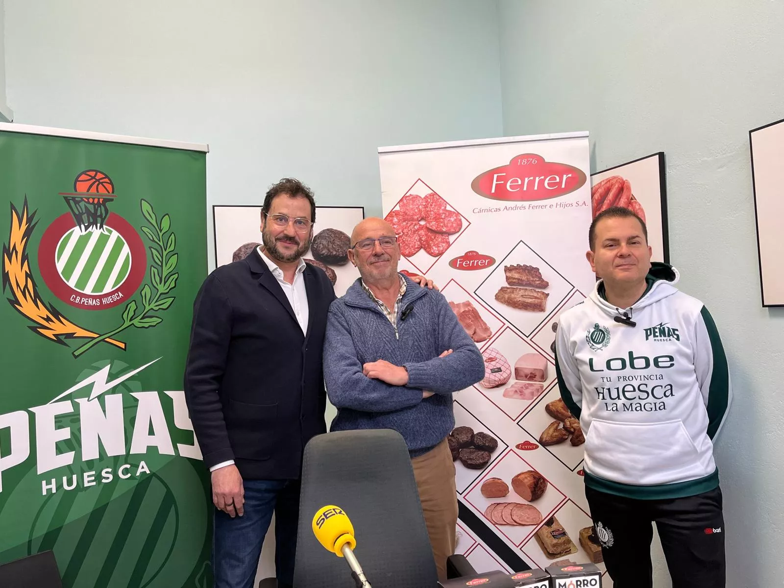 Lascorz, Ferrer y Sanz, este viernes en la previa. Rafa Sanz: "Estamos en un buen momento y tenemos confianza". Foto: Adri Mora