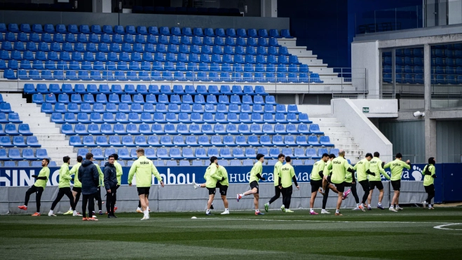 GmAIpYqWAAAUfkc GmAIpYqWAAAUfkc