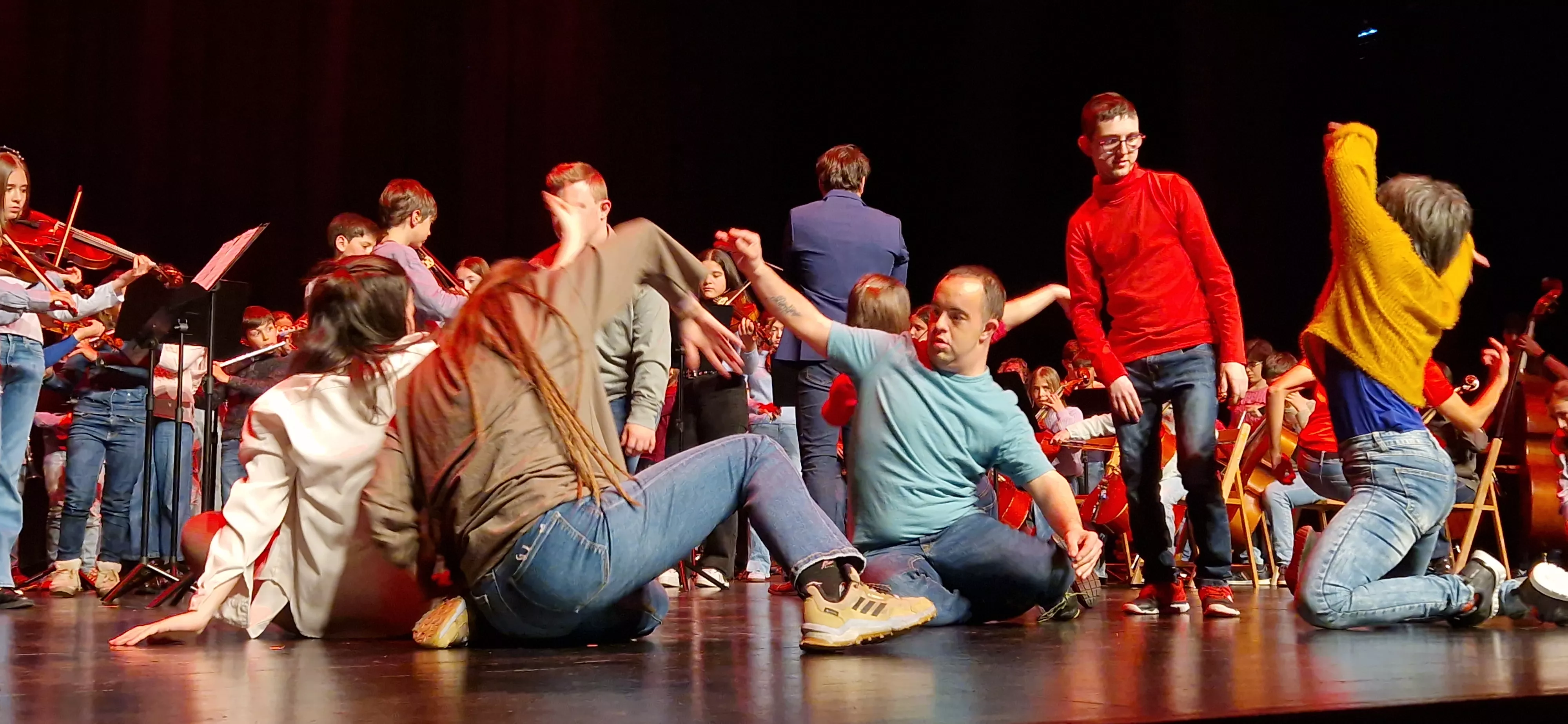 Cosmos Festival 2025 danza inclusiva. Foto Myriam Martínez