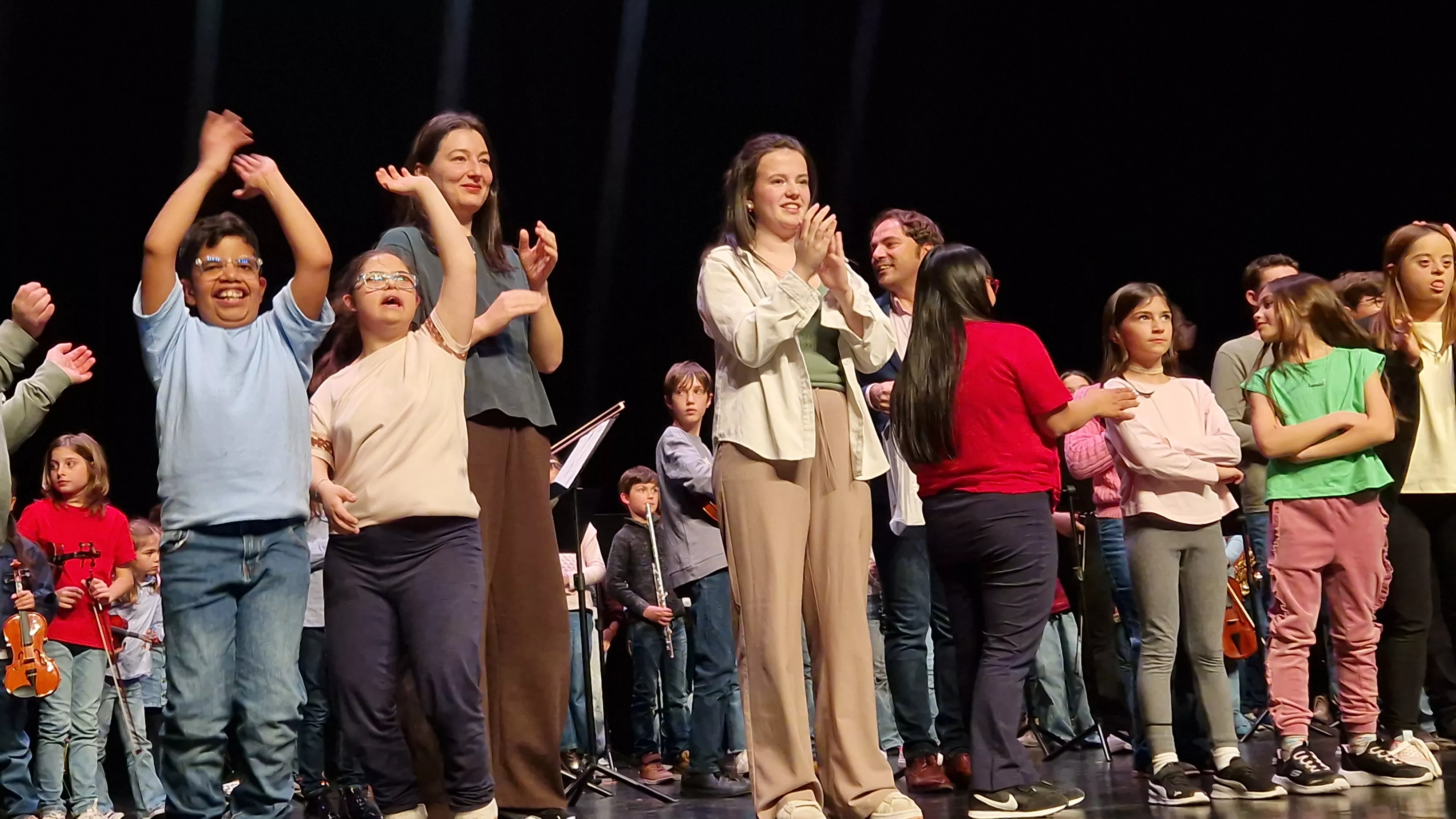 Cosmos Festival 2025 danza inclusiva. Foto Myriam Martínez 