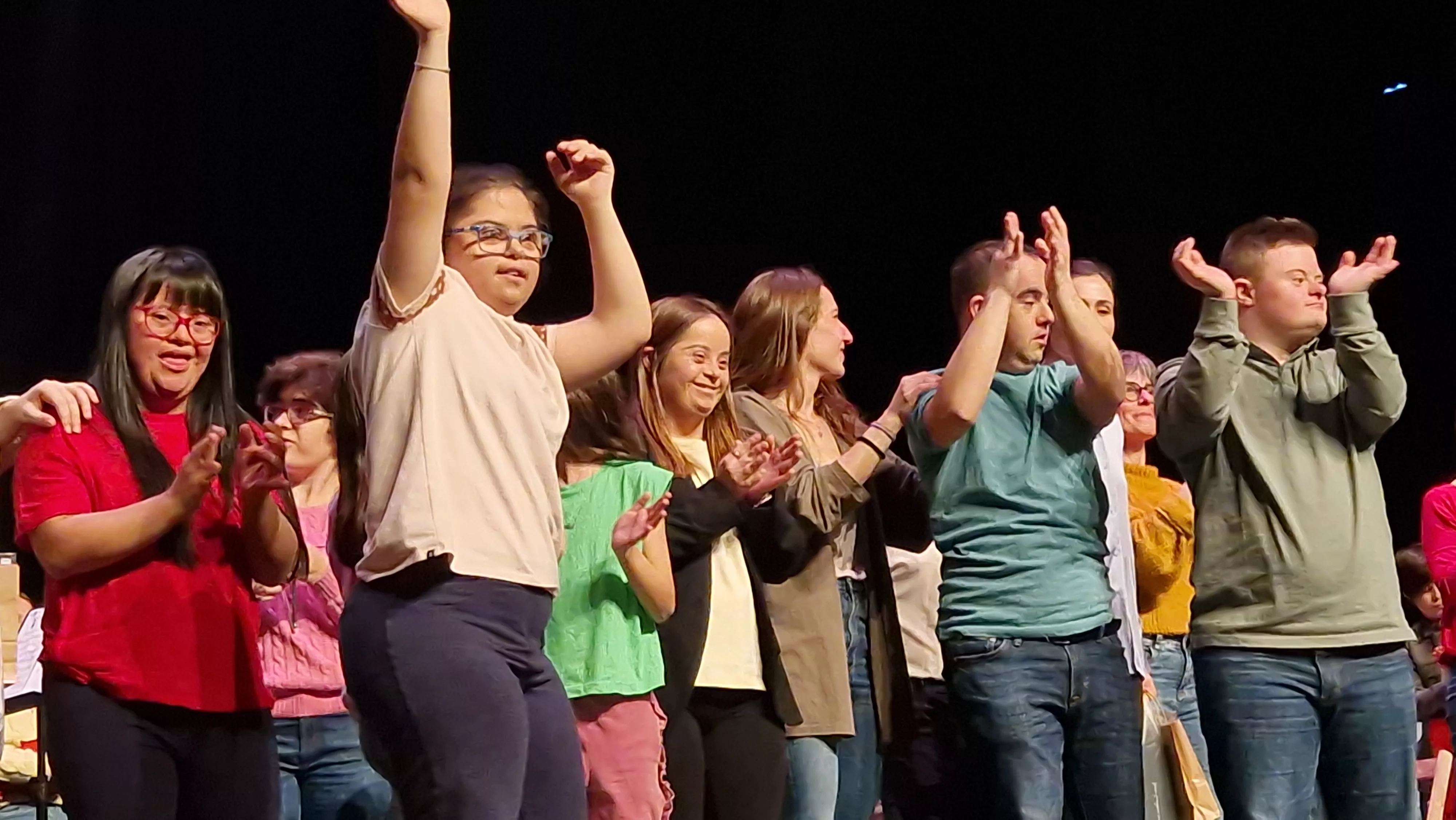 Cosmos Festival 2025 danza inclusiva. Foto Myriam Martínez Cosmos Festival 2025 danza inclusiva. Foto Myriam Martínez