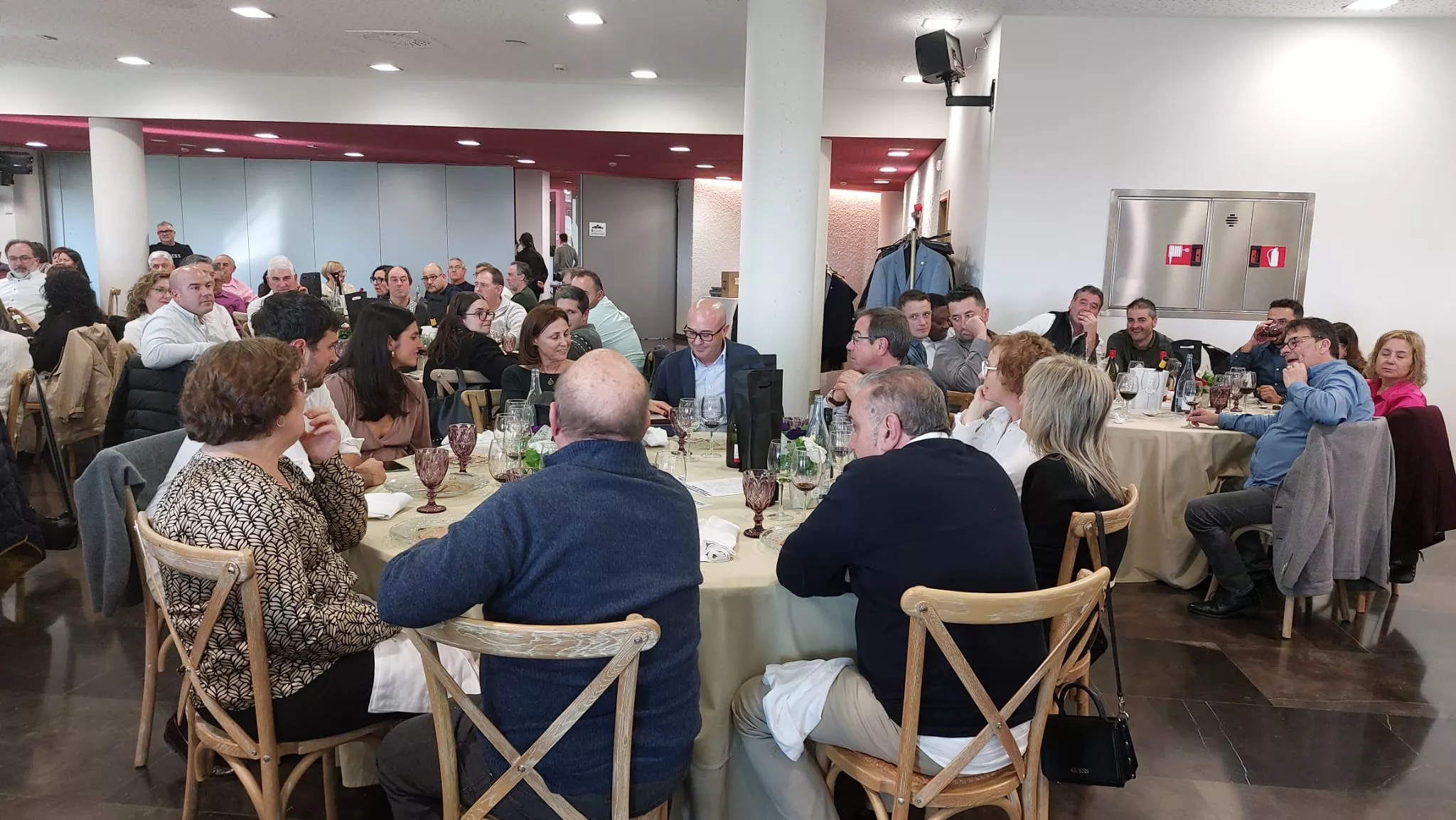 Asamblea de Apehim en Sommos