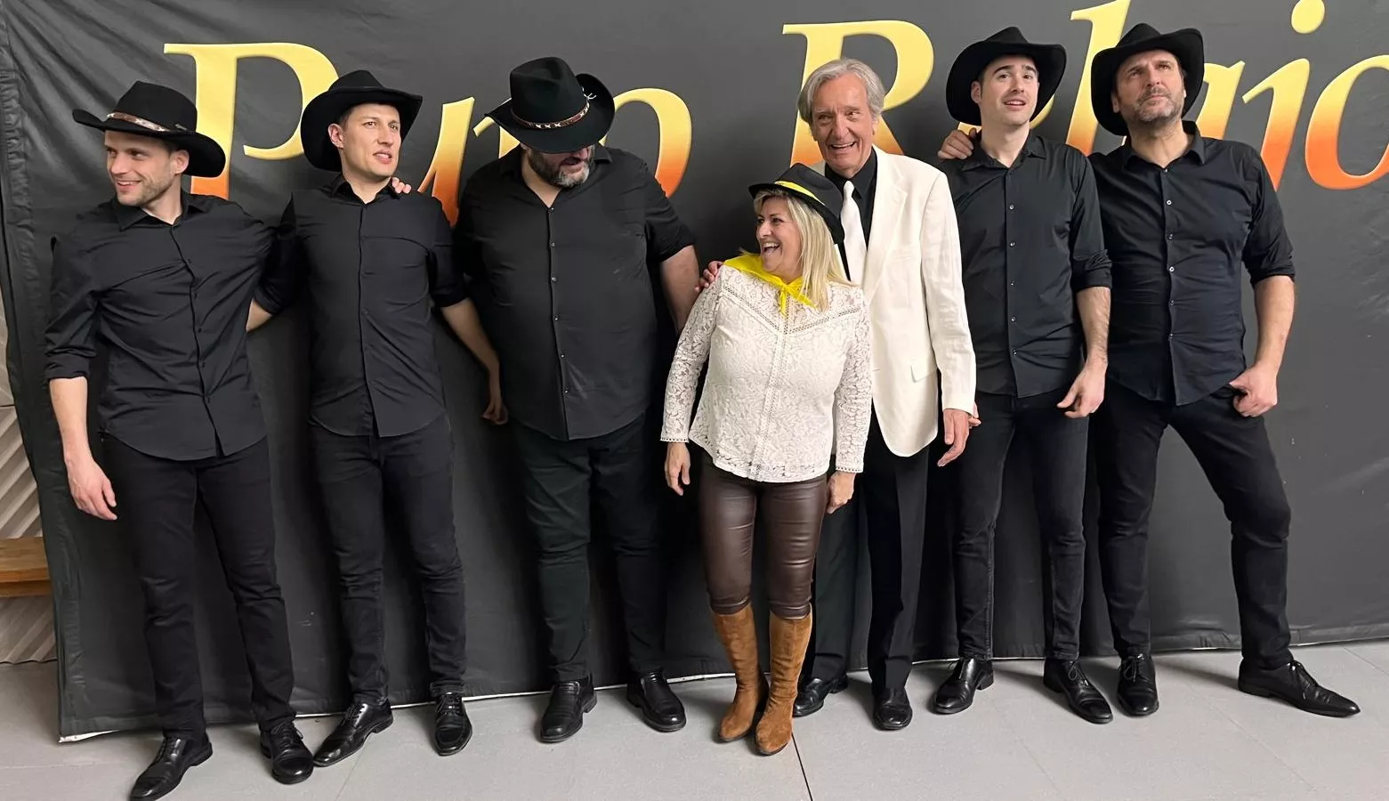 Photocoll con Puro Relajo en el Palacio de Congresos de Huesca, Foto Mercedes Manterola