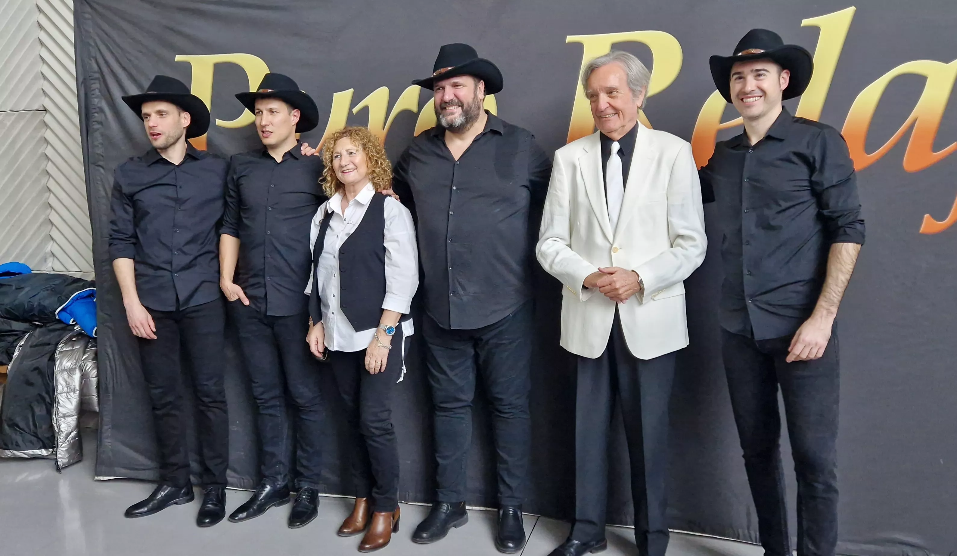 Photocoll con Puro Relajo en el Palacio de Congresos de Huesca, Foto Myriam Martínez