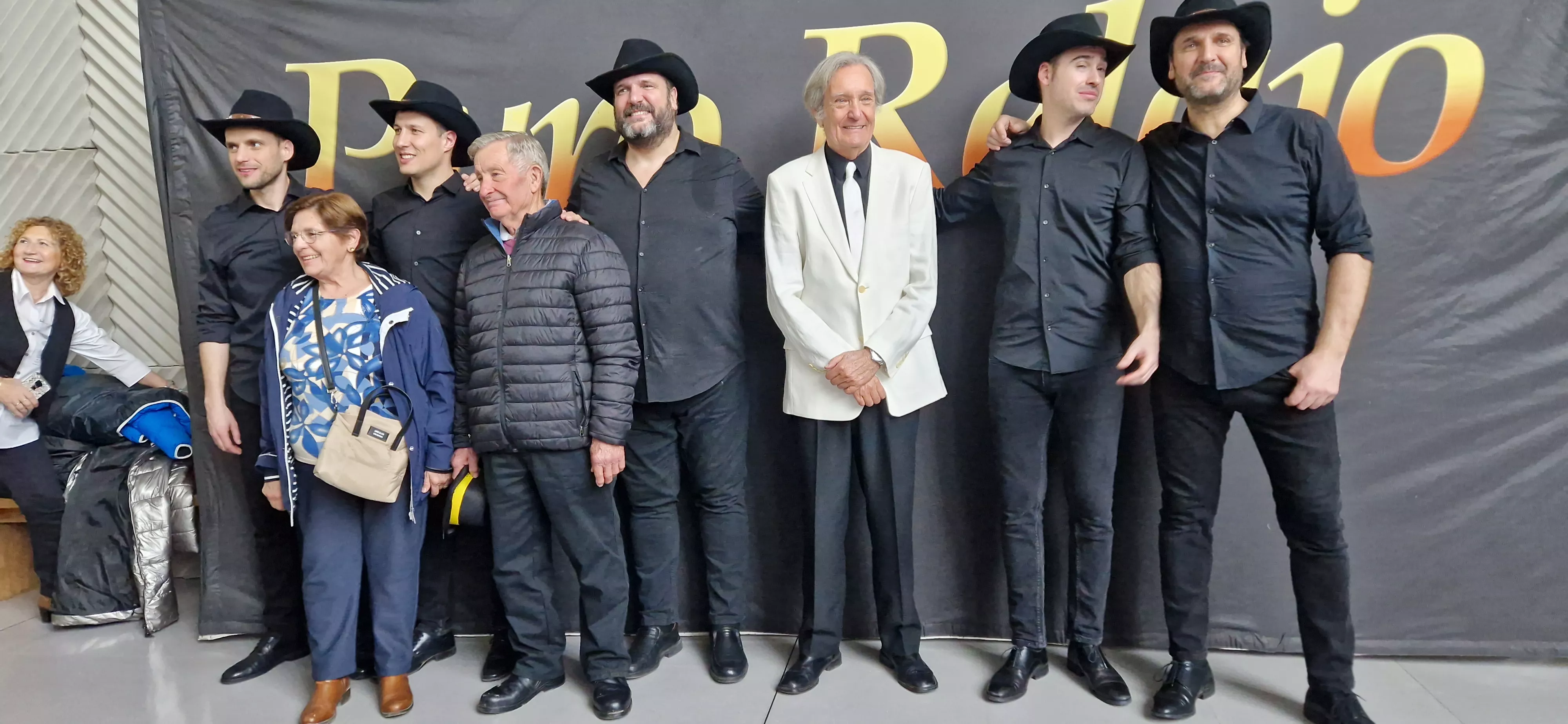 Photocoll con Puro Relajo en el Palacio de Congresos de Huesca, Foto Myriam Martínez