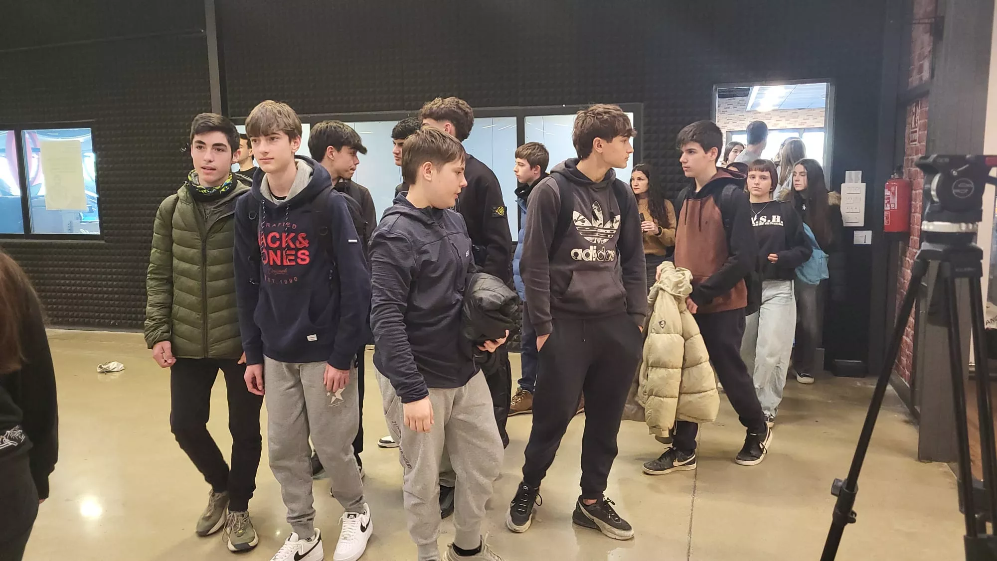 Visita a Eboca de alumnos de Graus dentro del programa Xcelence