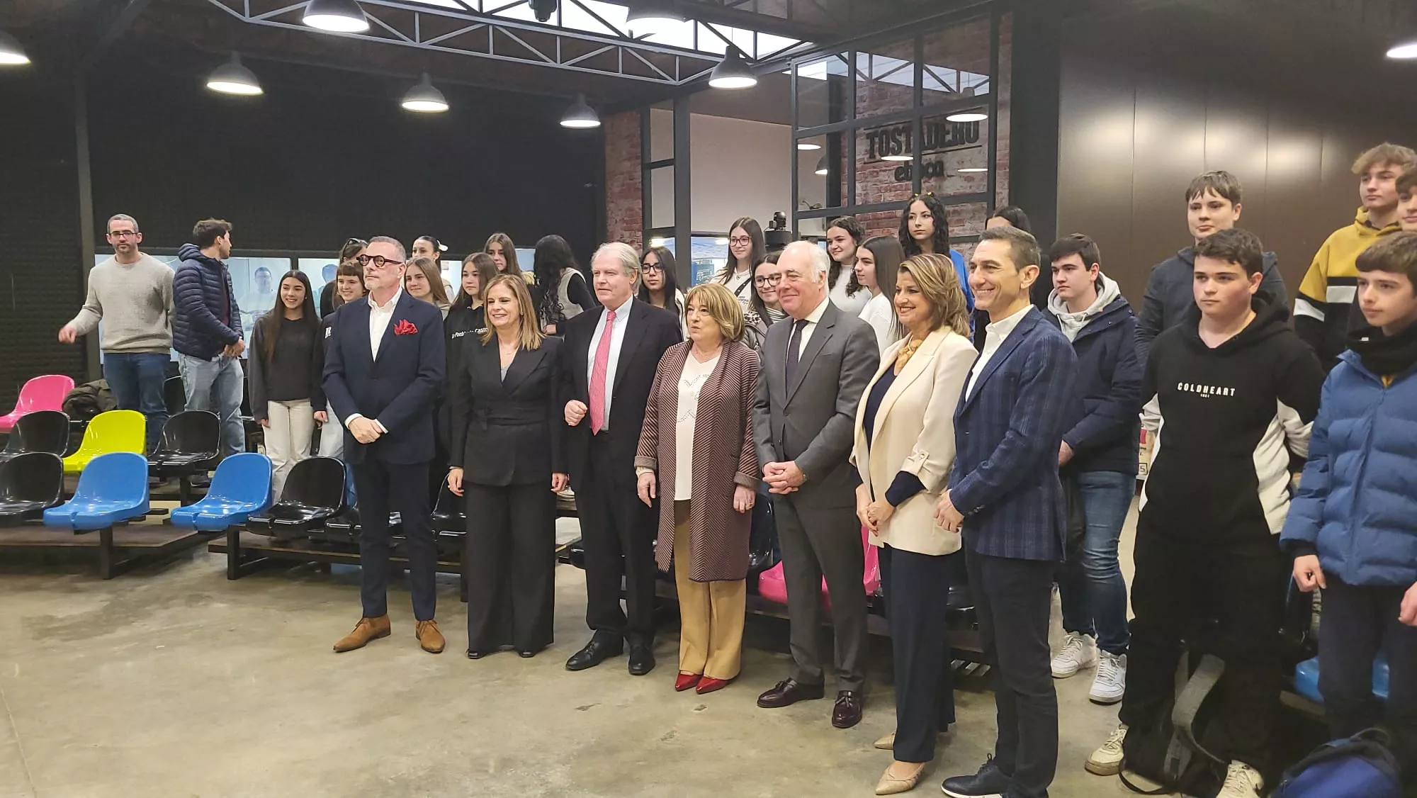 Visita a Eboca de alumnos de Graus dentro del programa Xcelence