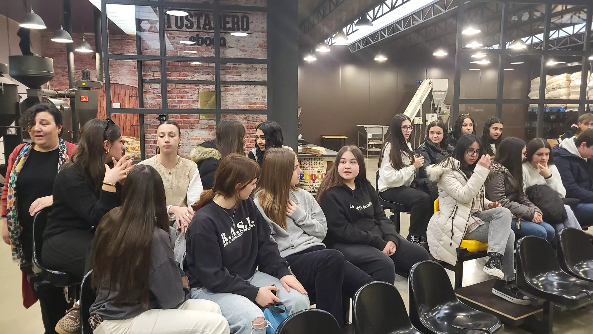 Visita a Eboca de alumnos de Graus dentro del programa Xcelence