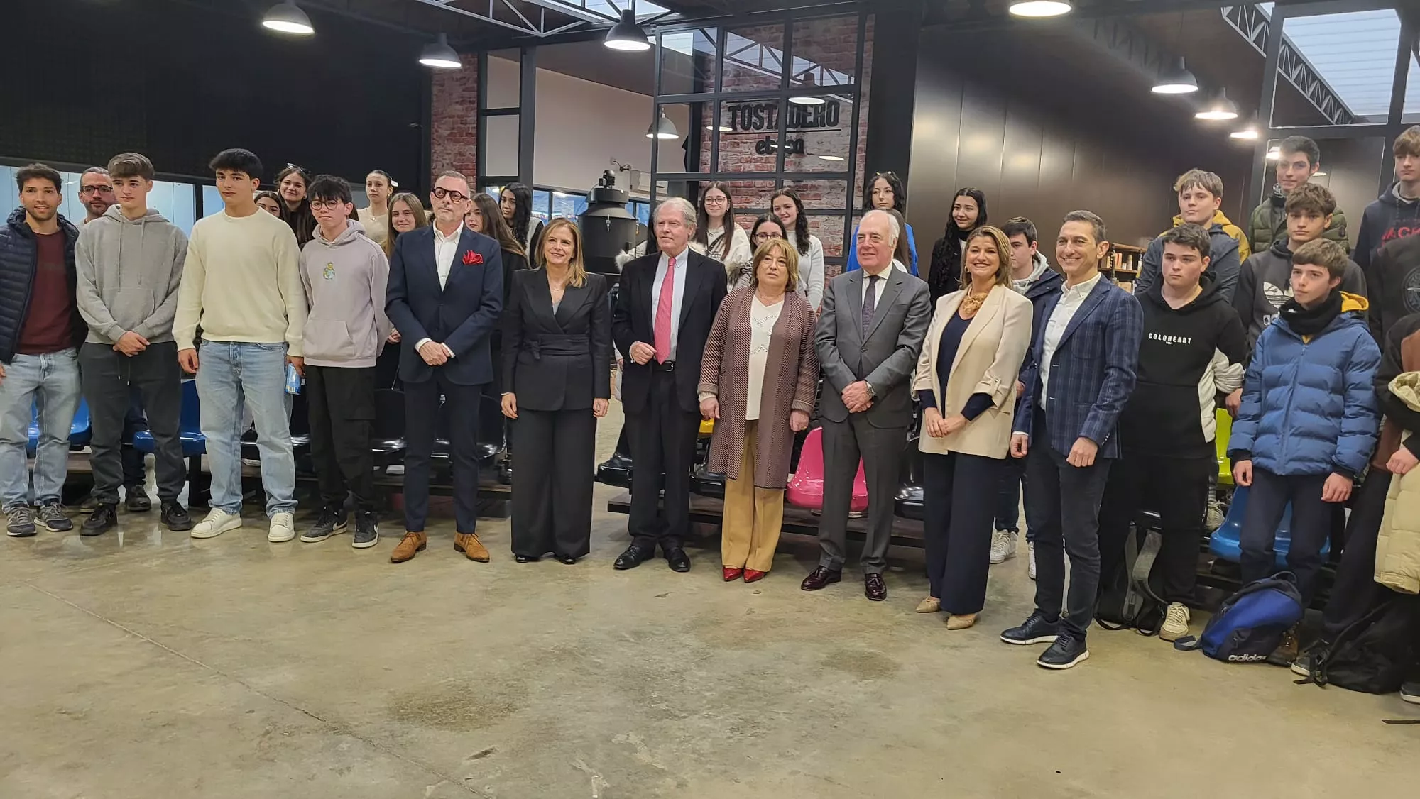 Visita a Eboca de alumnos de Graus dentro del programa Xcelence