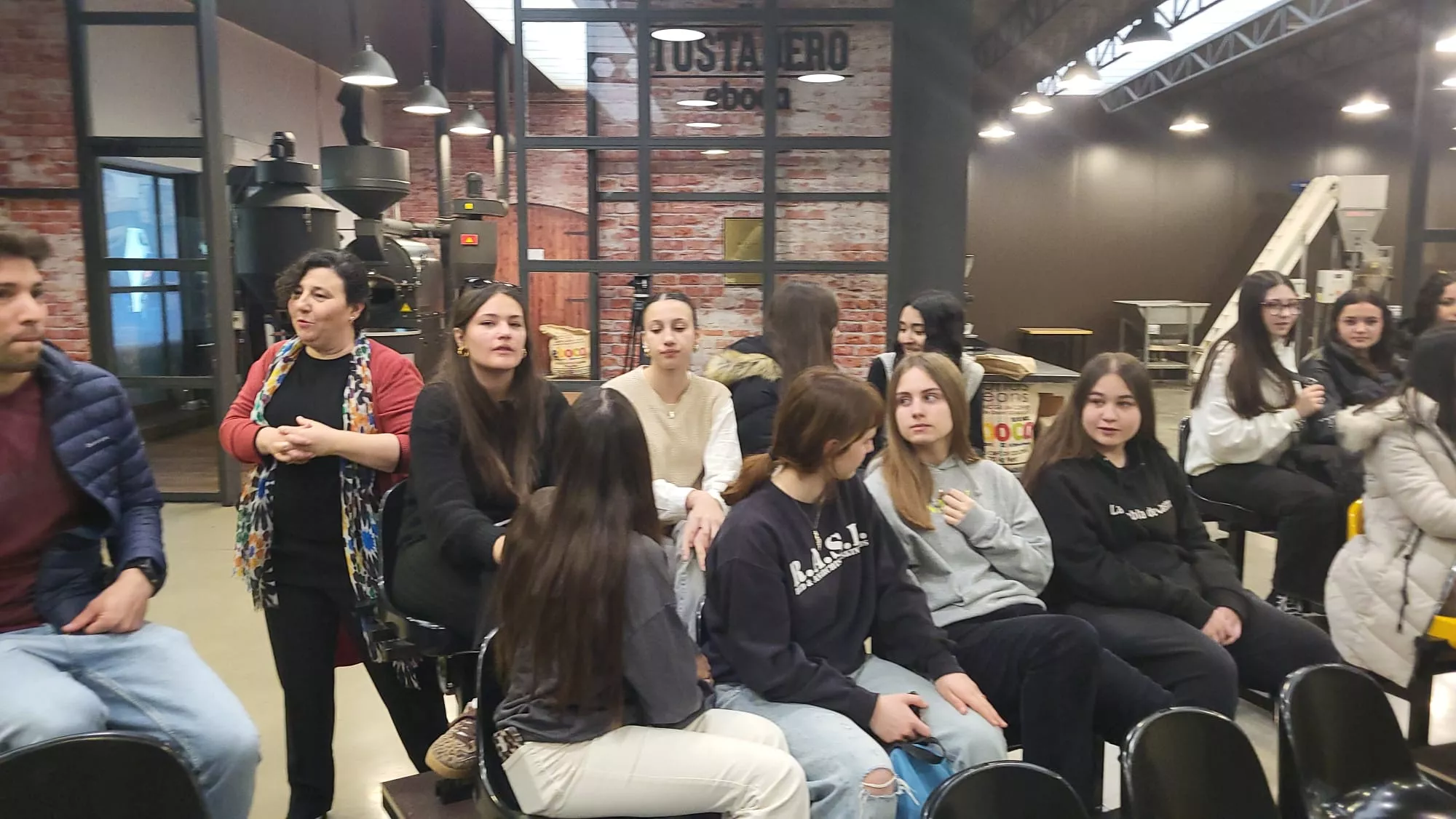 Visita a Eboca de alumnos de Graus dentro del programa Xcelence