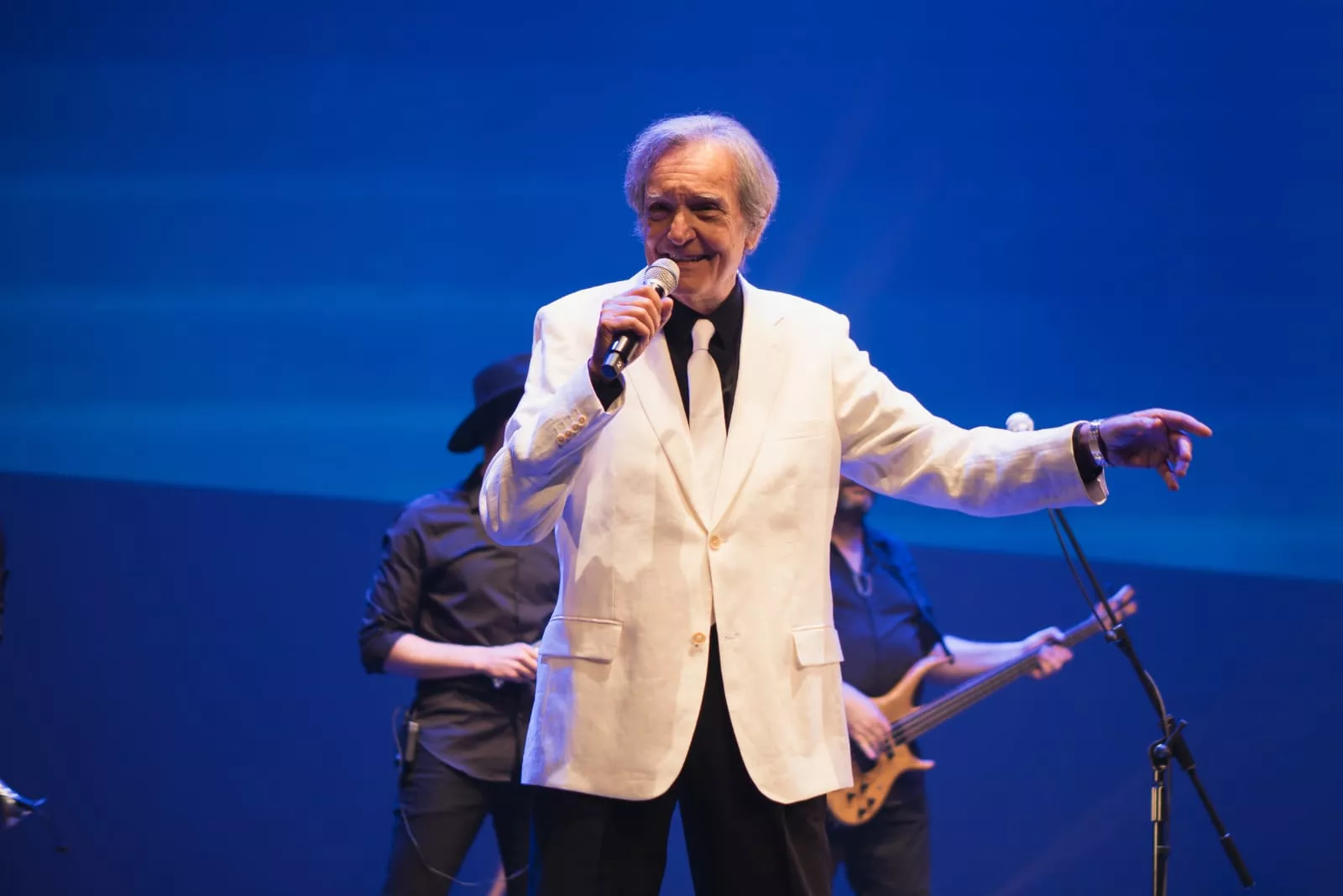 Santi Carulla, actuó en Huesca por sorpresa con Puro Relajo. Foto Amaia San Martín Chaler