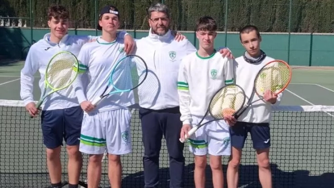 Equipo de Zoiti-Cupra en la Liga Junior. Equipo de Zoiti-Cupra en la Liga Junior.