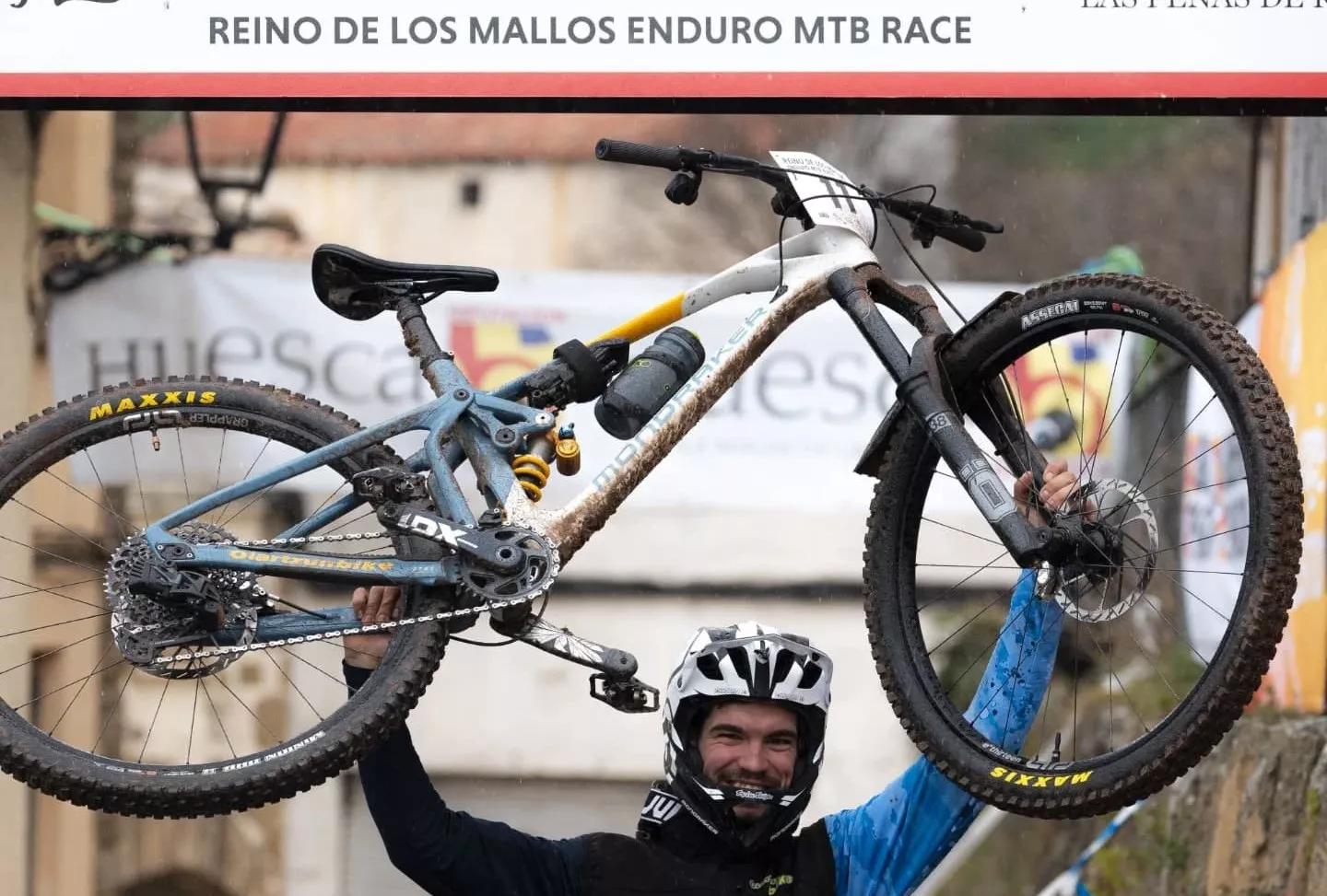 Torralba, campeón en casa. Foto: @julaxpe