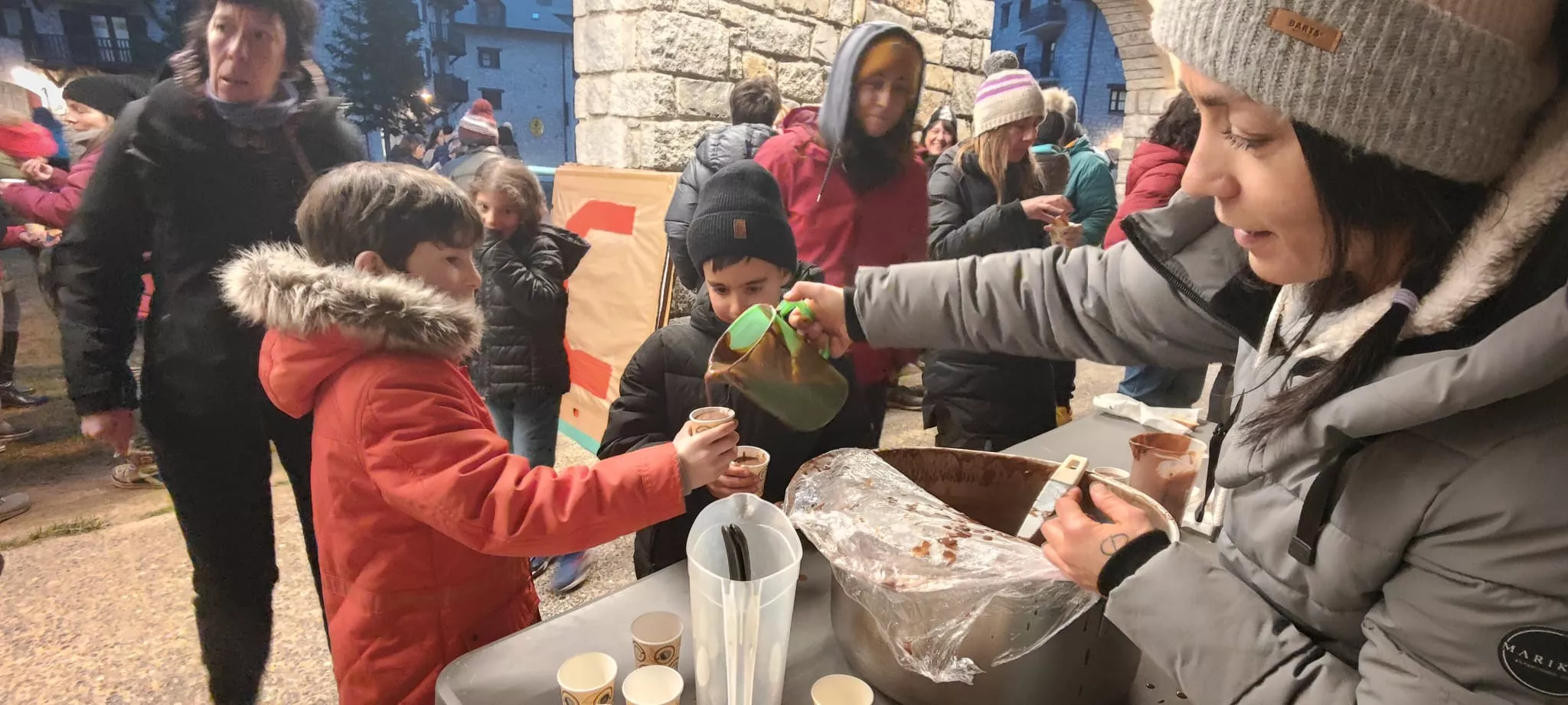 Movilización de las amypas públicas del CRA Alta Ribagorza y del IES Castejón de Sos.