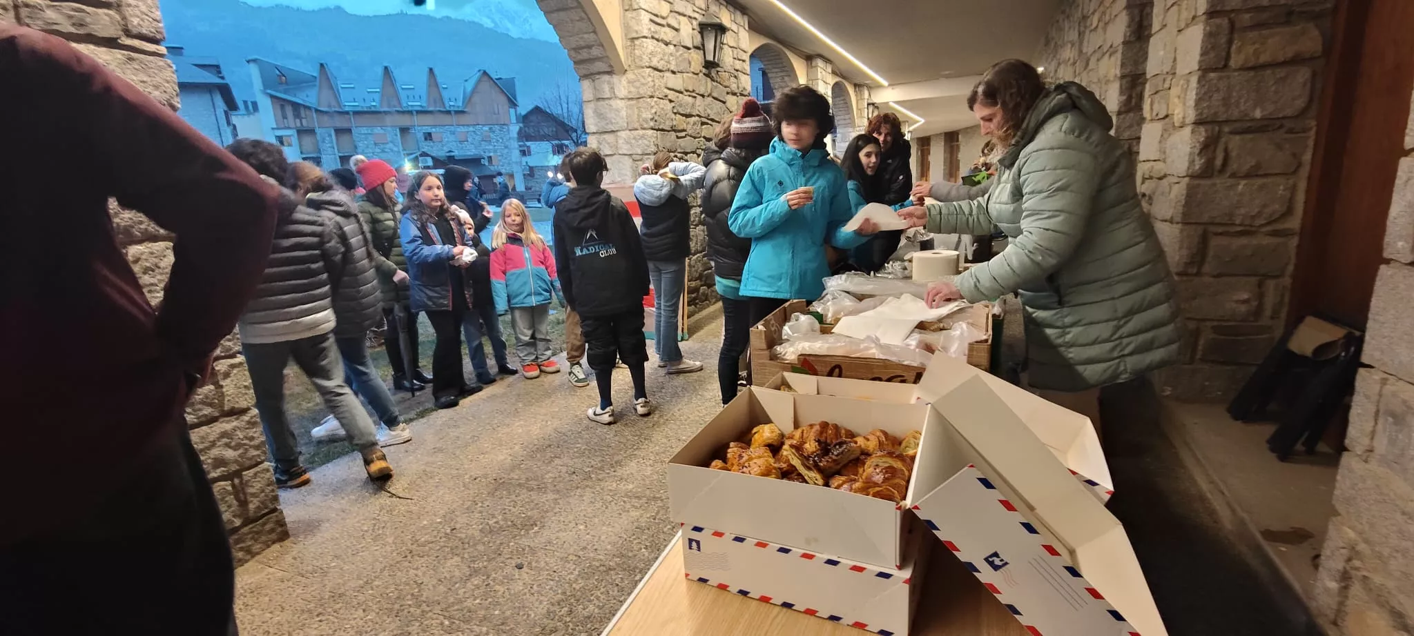 Movilización de las amypas públicas del CRA Alta Ribagorza y del IES Castejón de Sos.