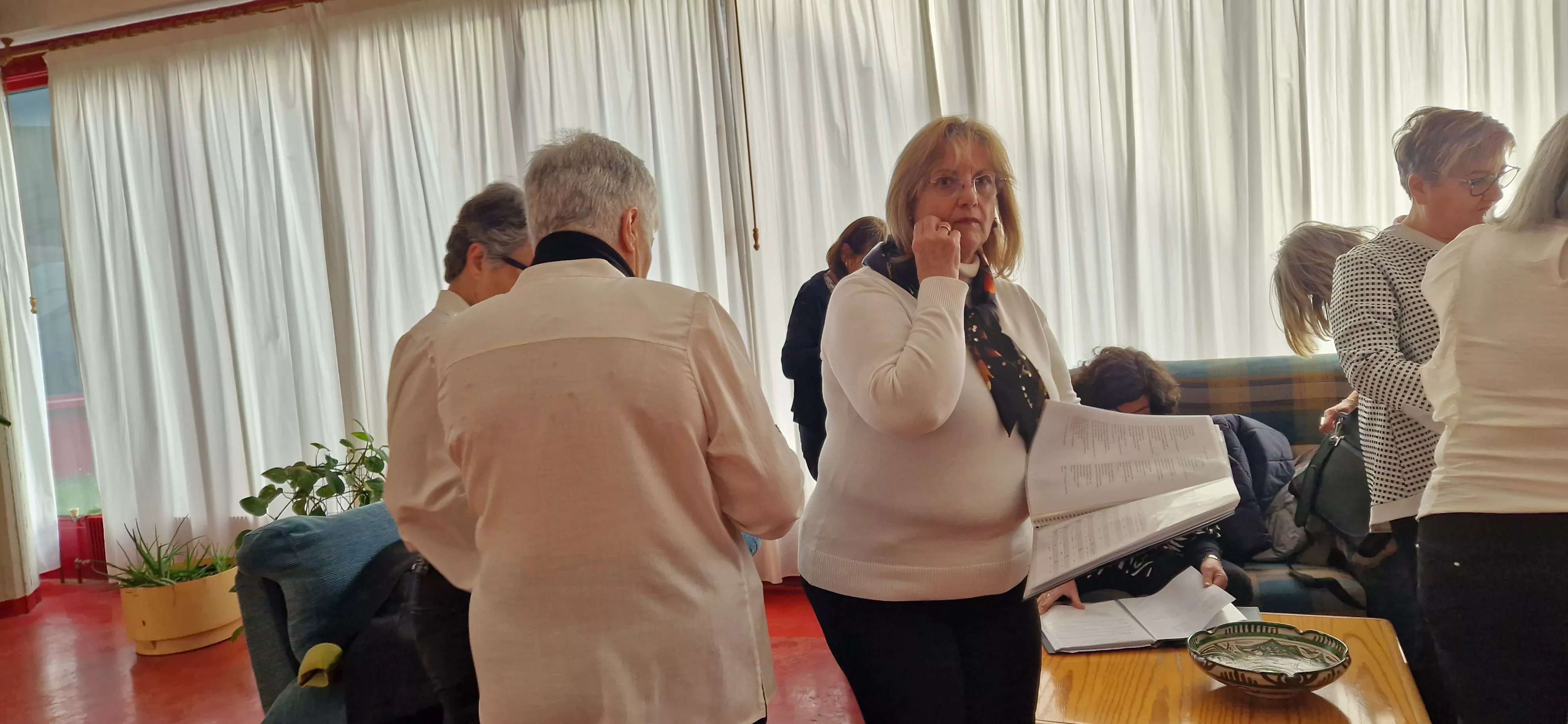 El Coro de la Universidad Ciudadana en la Residencia Ciudad de Huesca. Foto Myriam Martínez