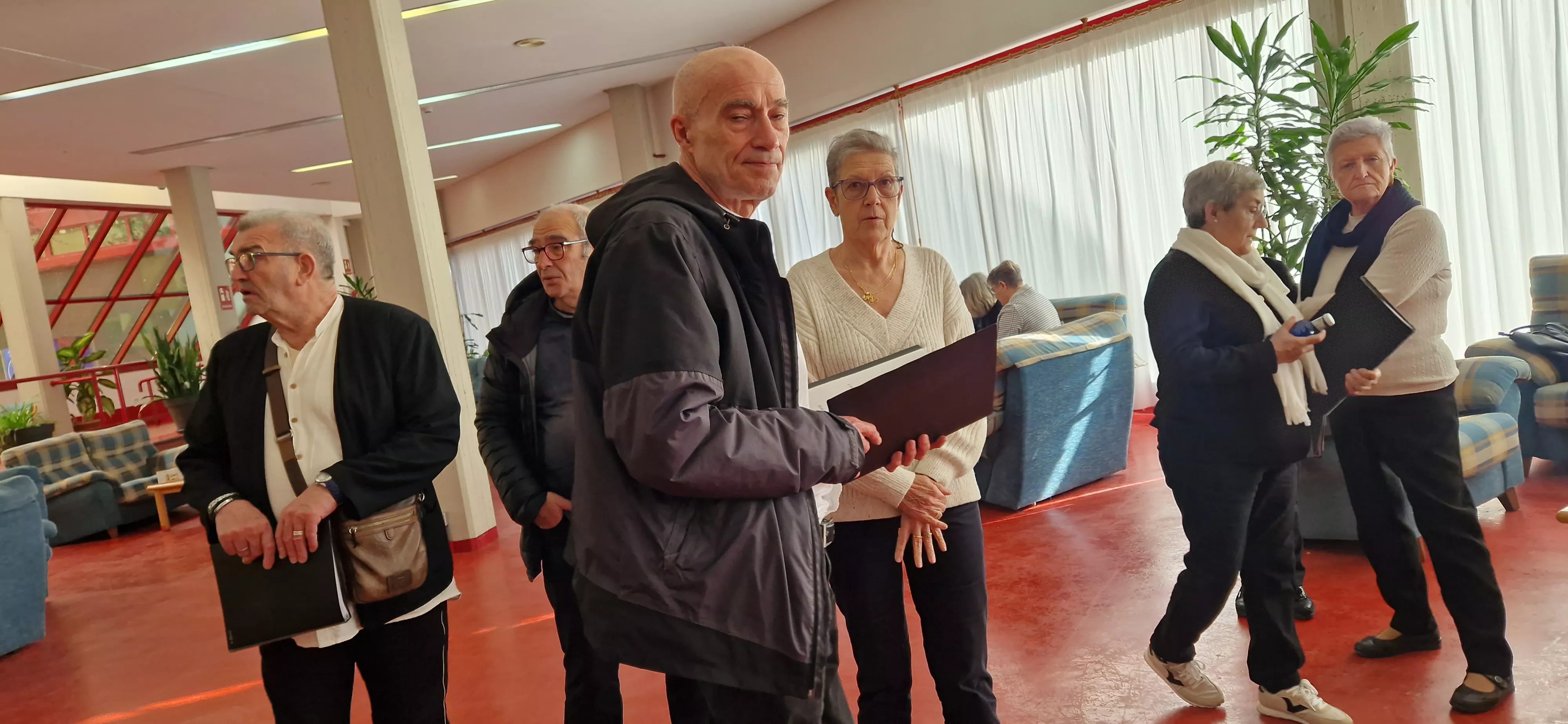 El Coro de la Universidad Ciudadana en la Residencia Ciudad de Huesca. Foto Myriam Martínez