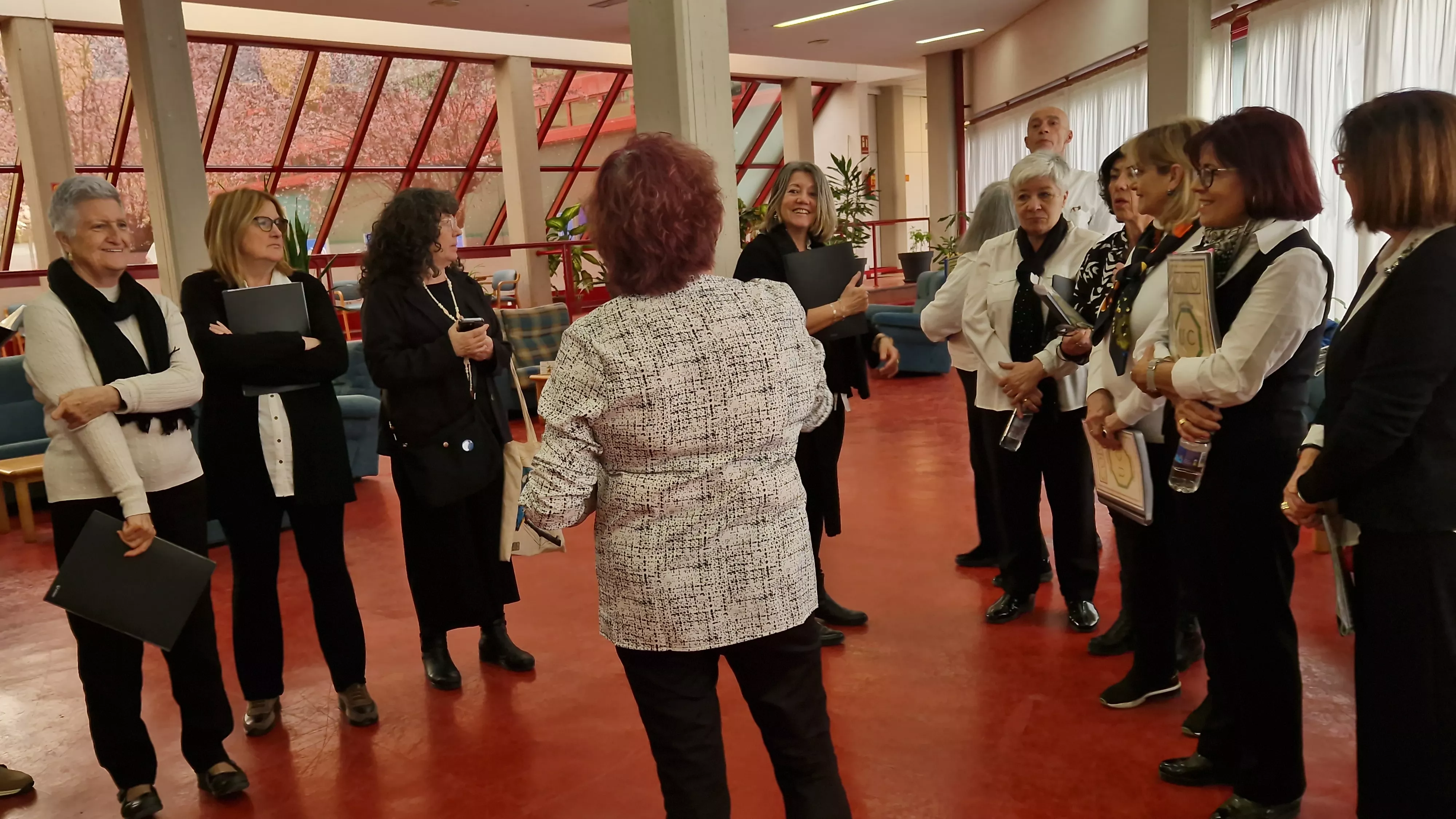 El Coro de la Universidad Ciudadana en la Residencia Ciudad de Huesca. Foto Myriam Martínez