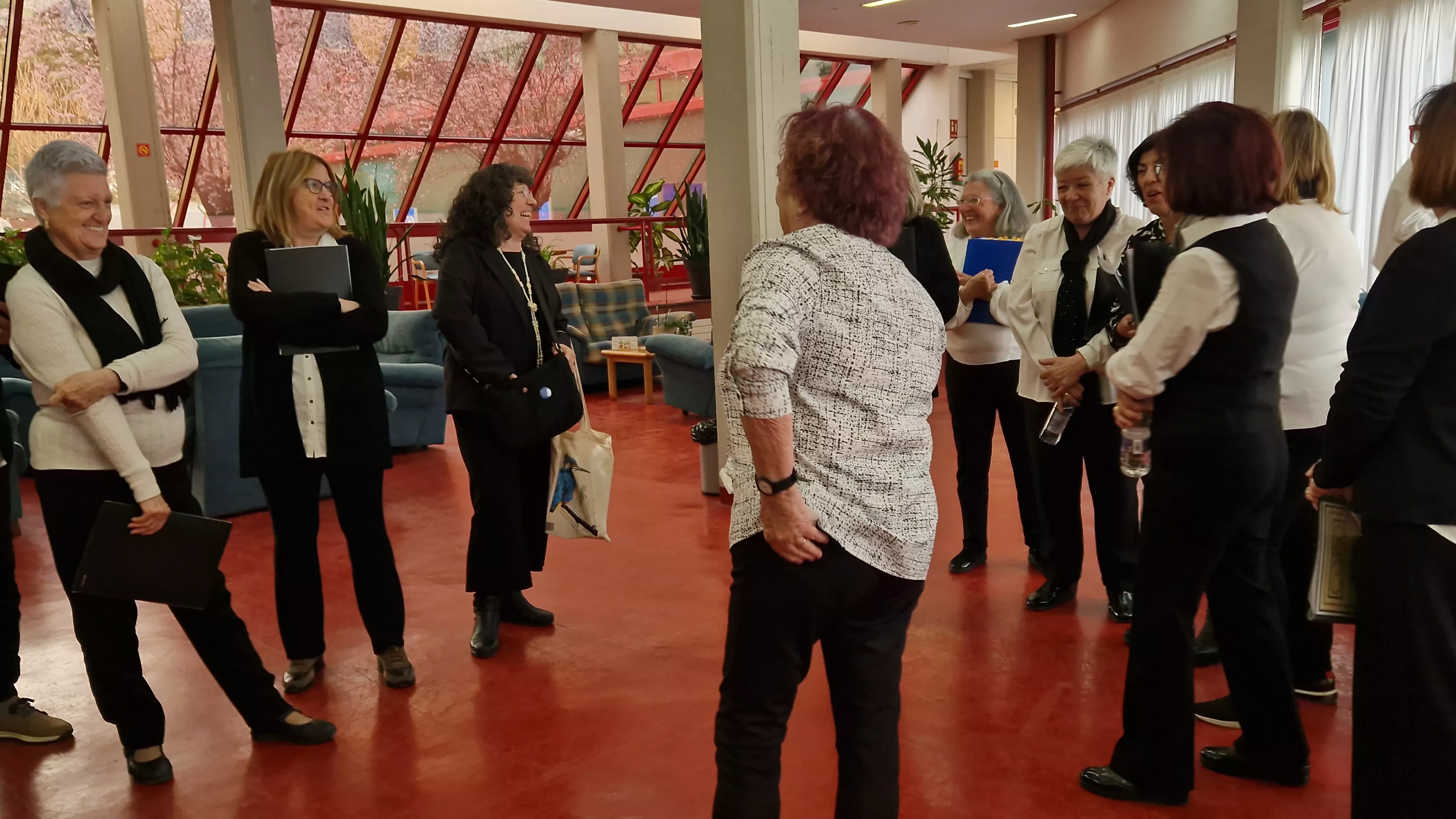 El Coro de la Universidad Ciudadana en la Residencia Ciudad de Huesca. Foto Myriam Martínez