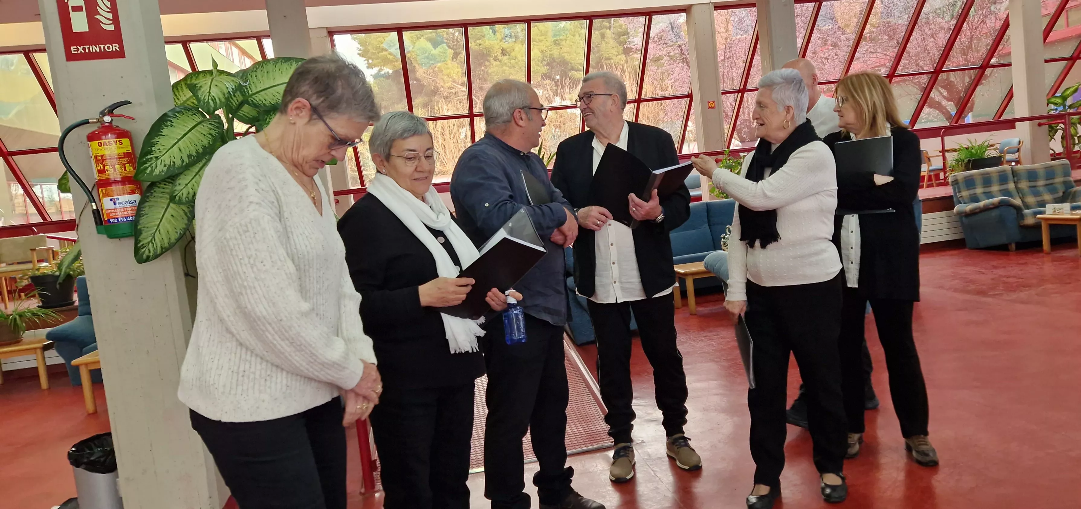 El Coro de la Universidad Ciudadana en la Residencia Ciudad de Huesca. Foto Myriam Martínez