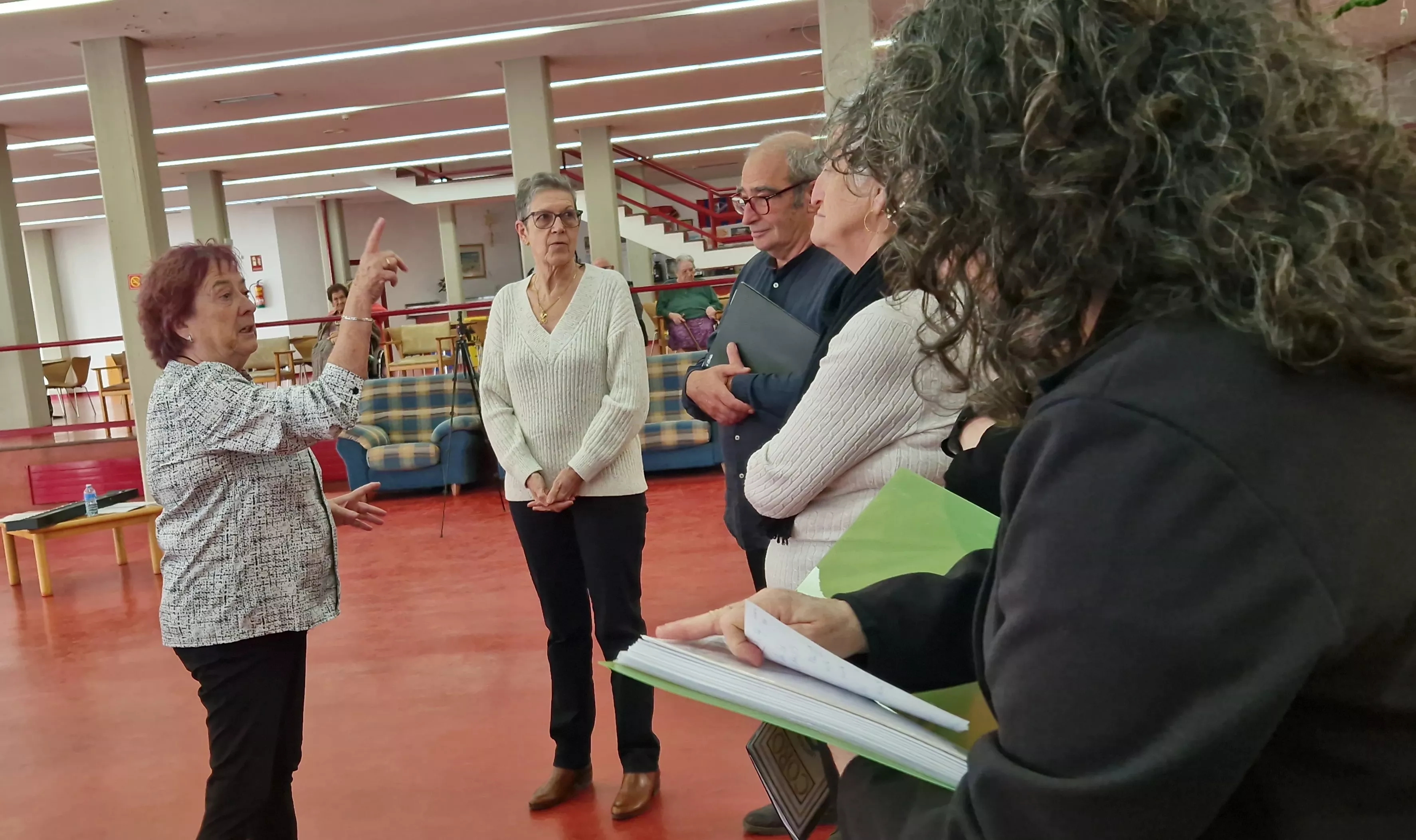 El Coro de la Universidad Ciudadana en la Residencia Ciudad de Huesca. Foto Myriam Martínez