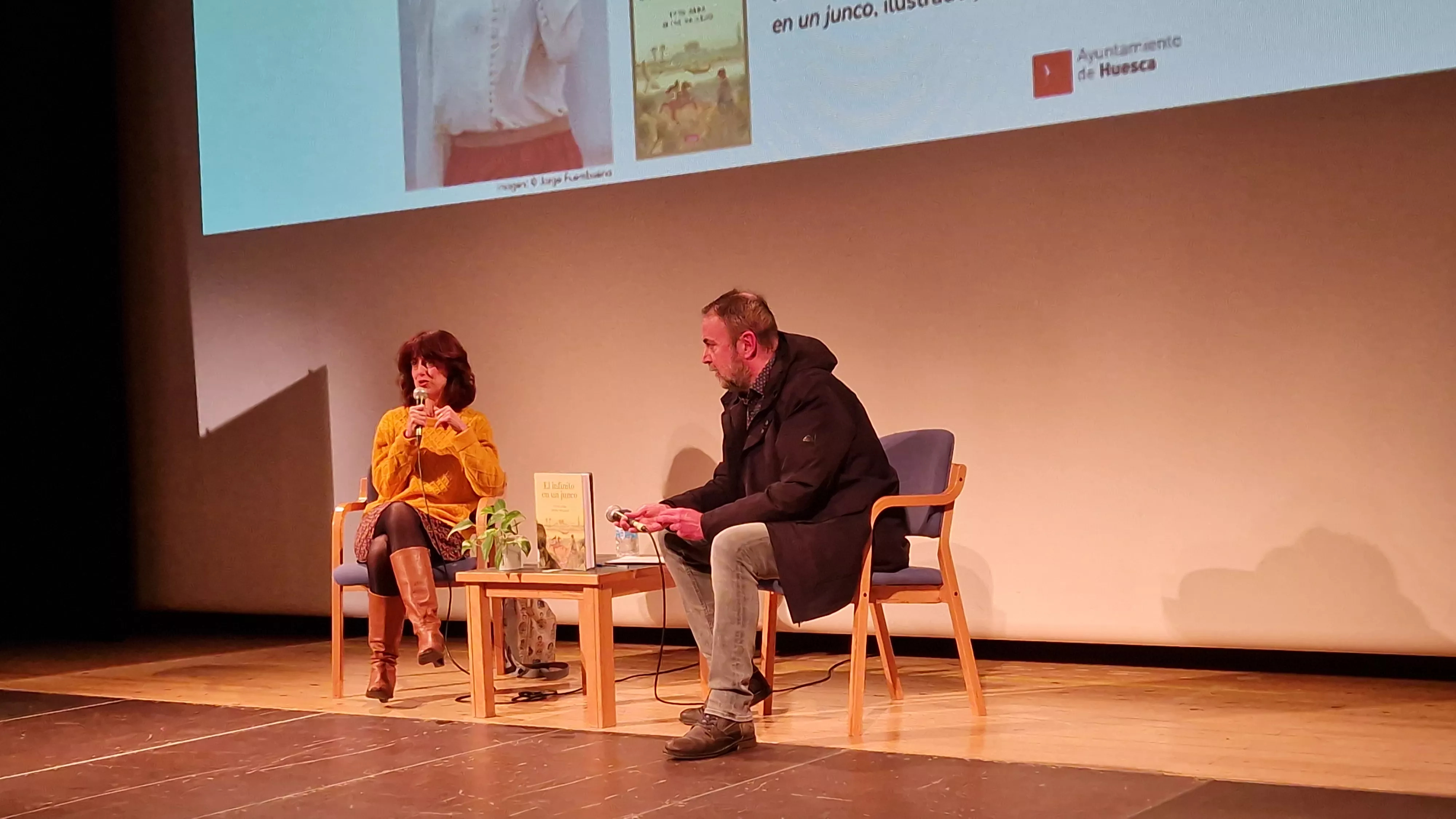  Irene Vallejo en la Biblioteca Ramón J. Sender. Foto Myriam Martínez