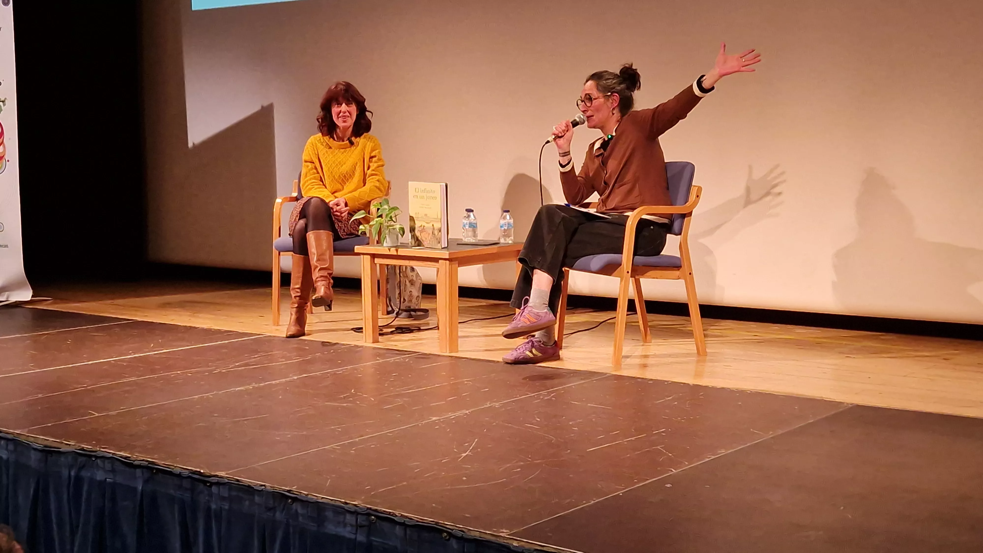  Irene Vallejo en la Biblioteca Ramón J. Sender. Foto Myriam Martínez